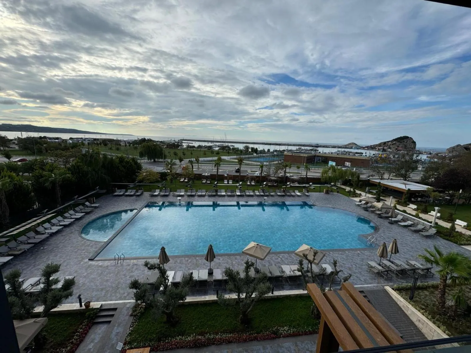 Pool view in Sile Gonen Hotel
