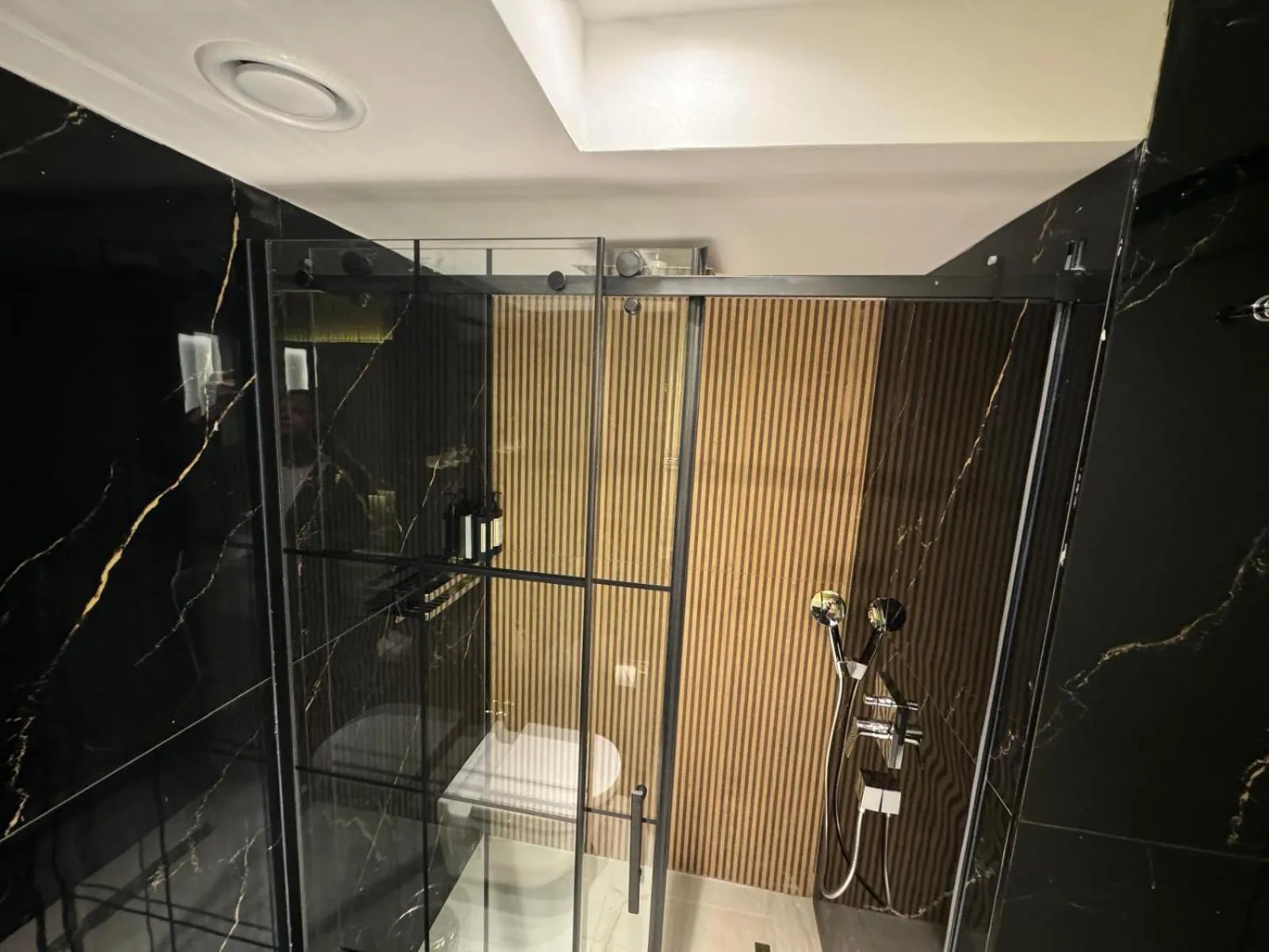 Shower in Sile Gonen Hotel