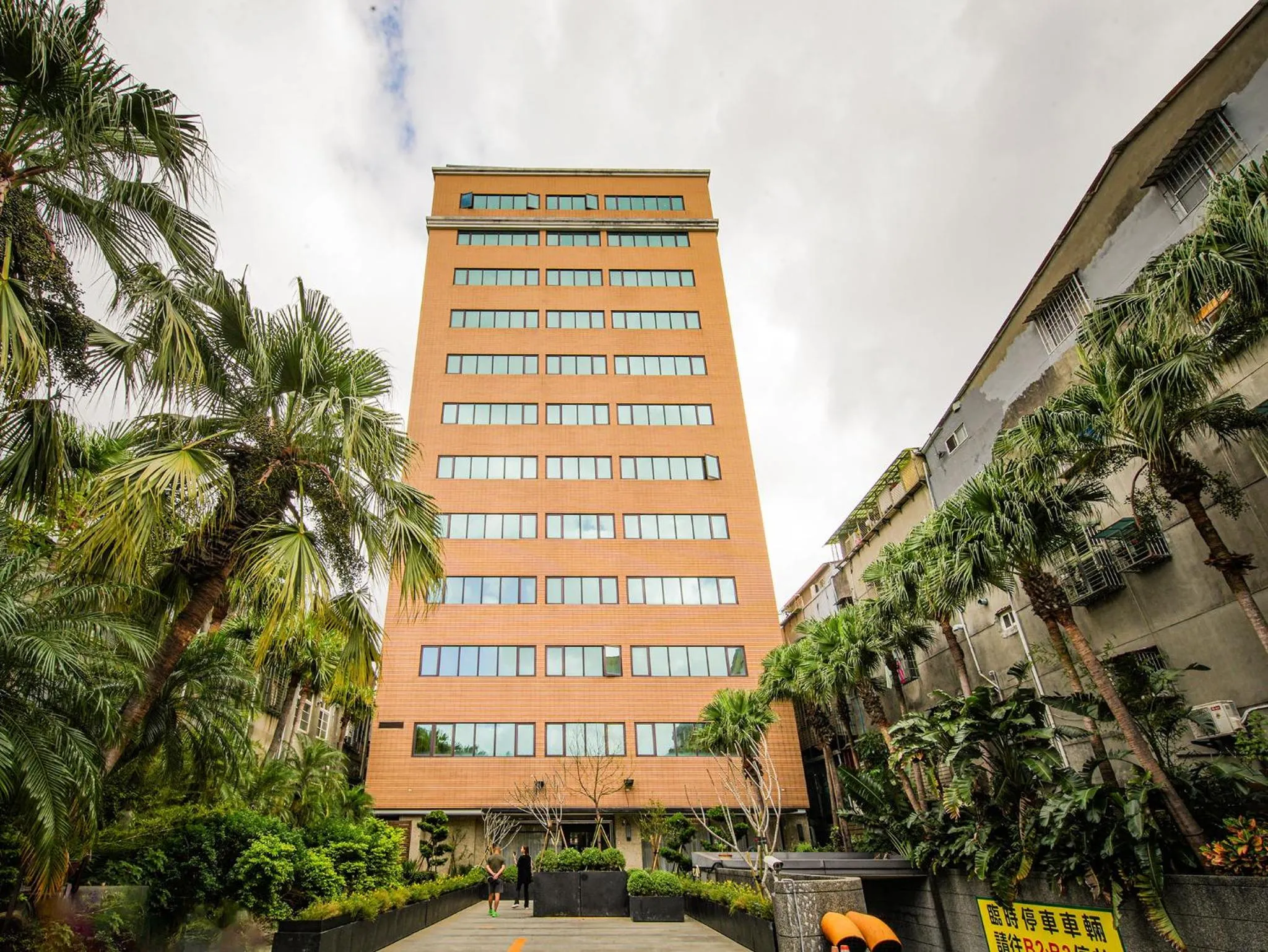 Property building in Via Hotel Breeze