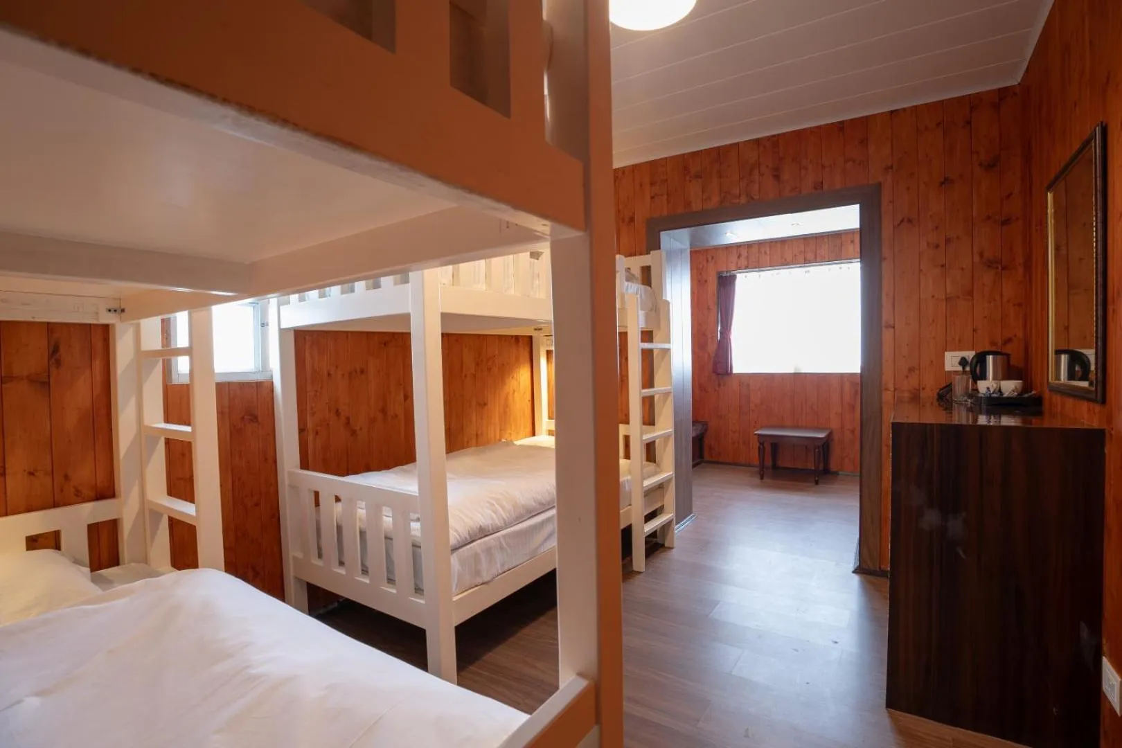 Guests, Bed in Poshtel, Meghma , Sandakphu