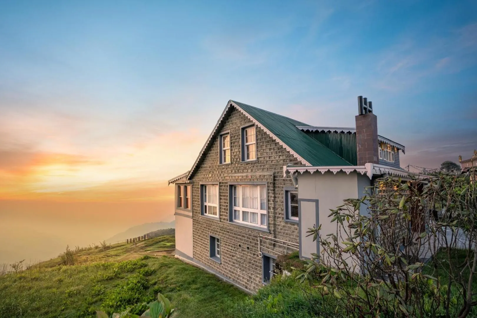Natural landscape in Poshtel, Meghma , Sandakphu