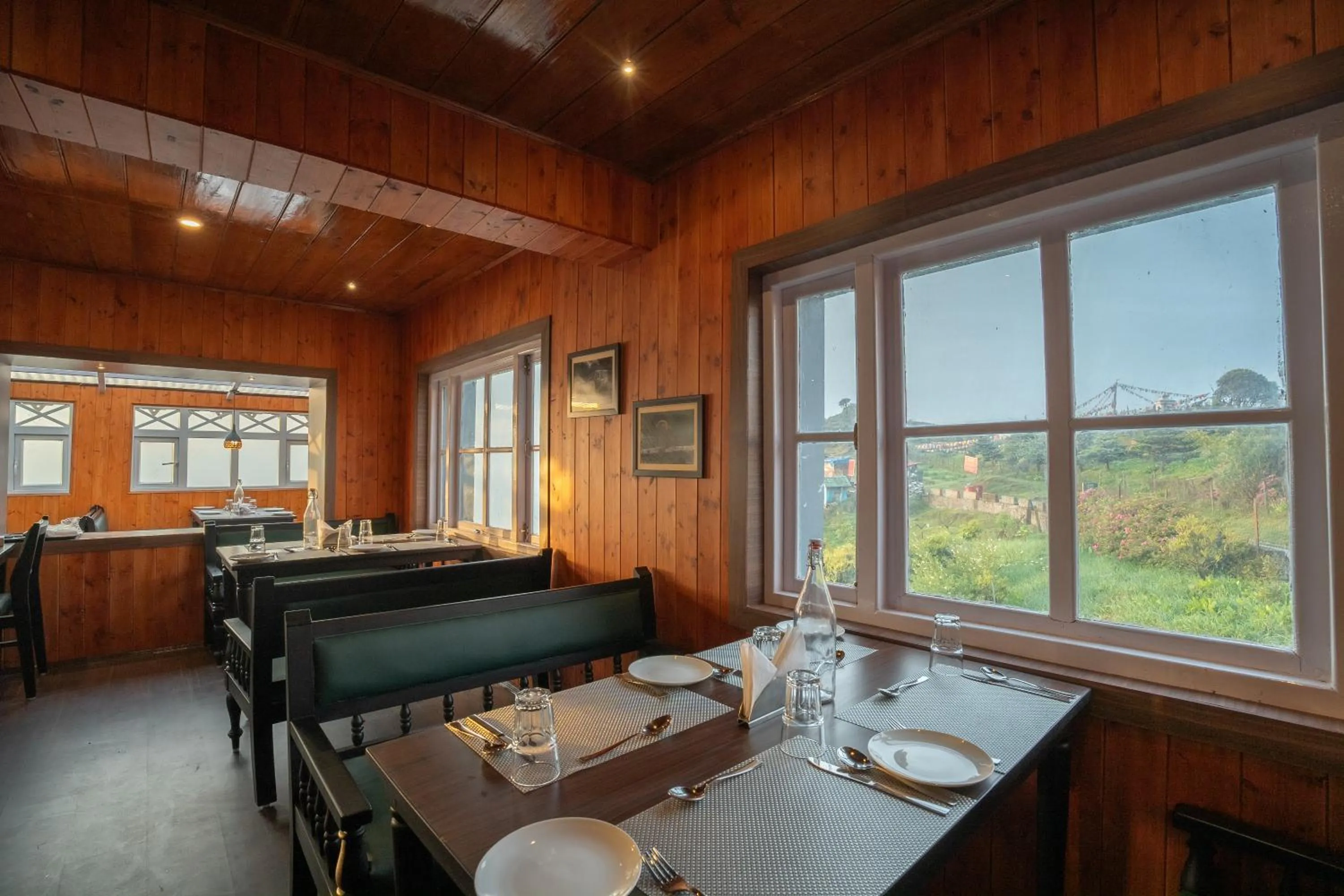 Living room in Poshtel, Meghma , Sandakphu