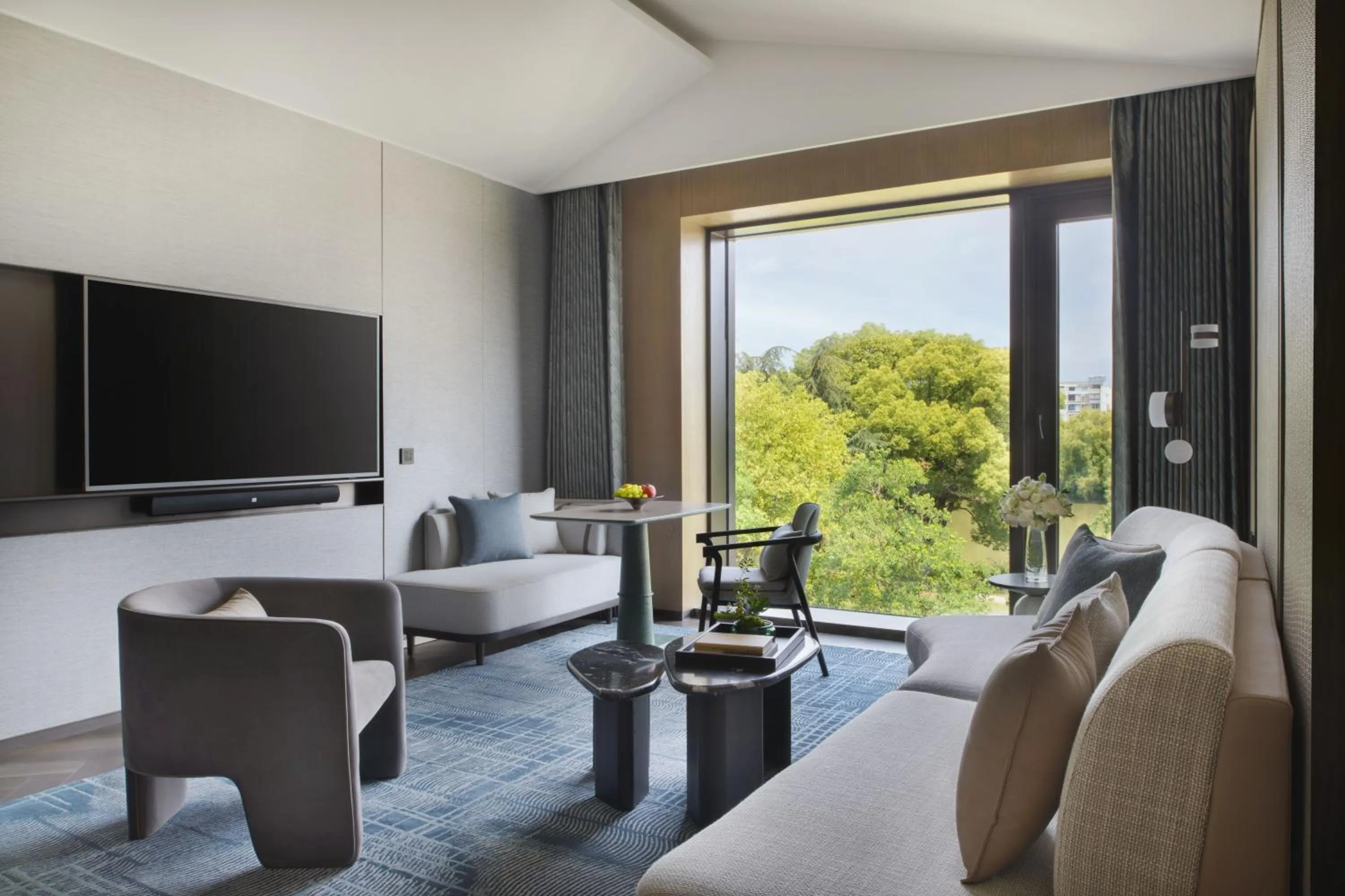 TV and multimedia in Intercontinetal Xiangyang