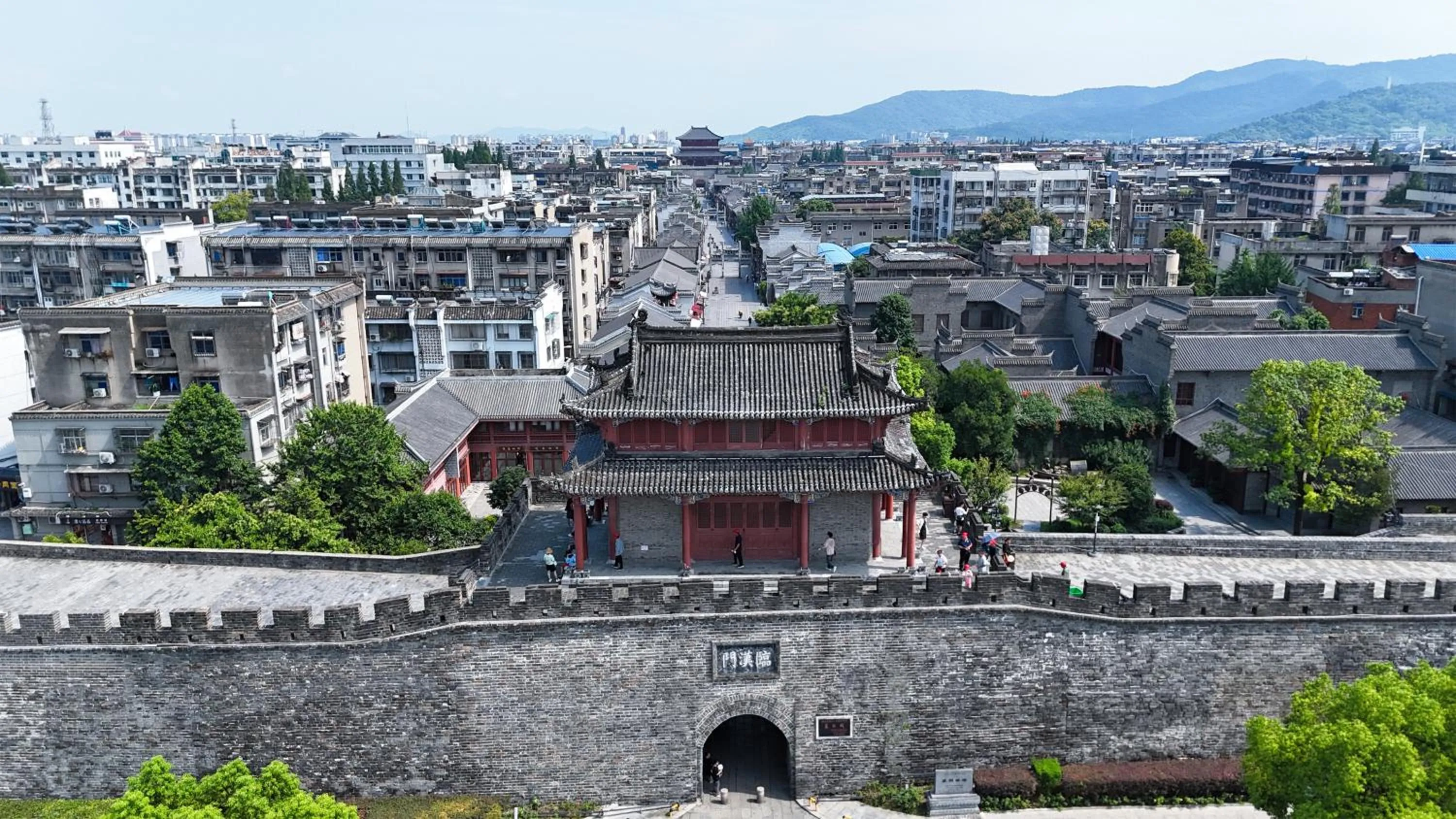 Nearby landmark in Intercontinetal Xiangyang