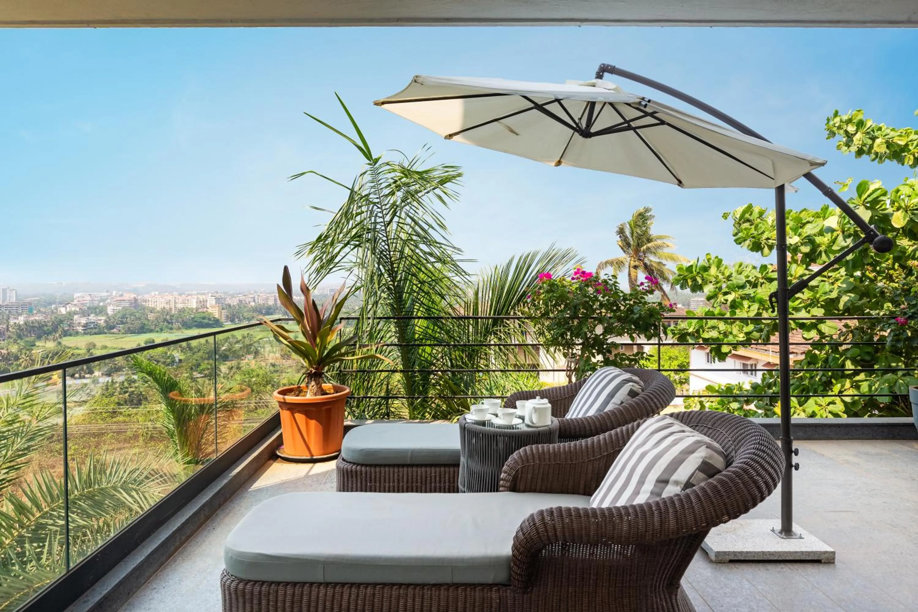 Balcony/Terrace in Amorzito by Solitaire Stays