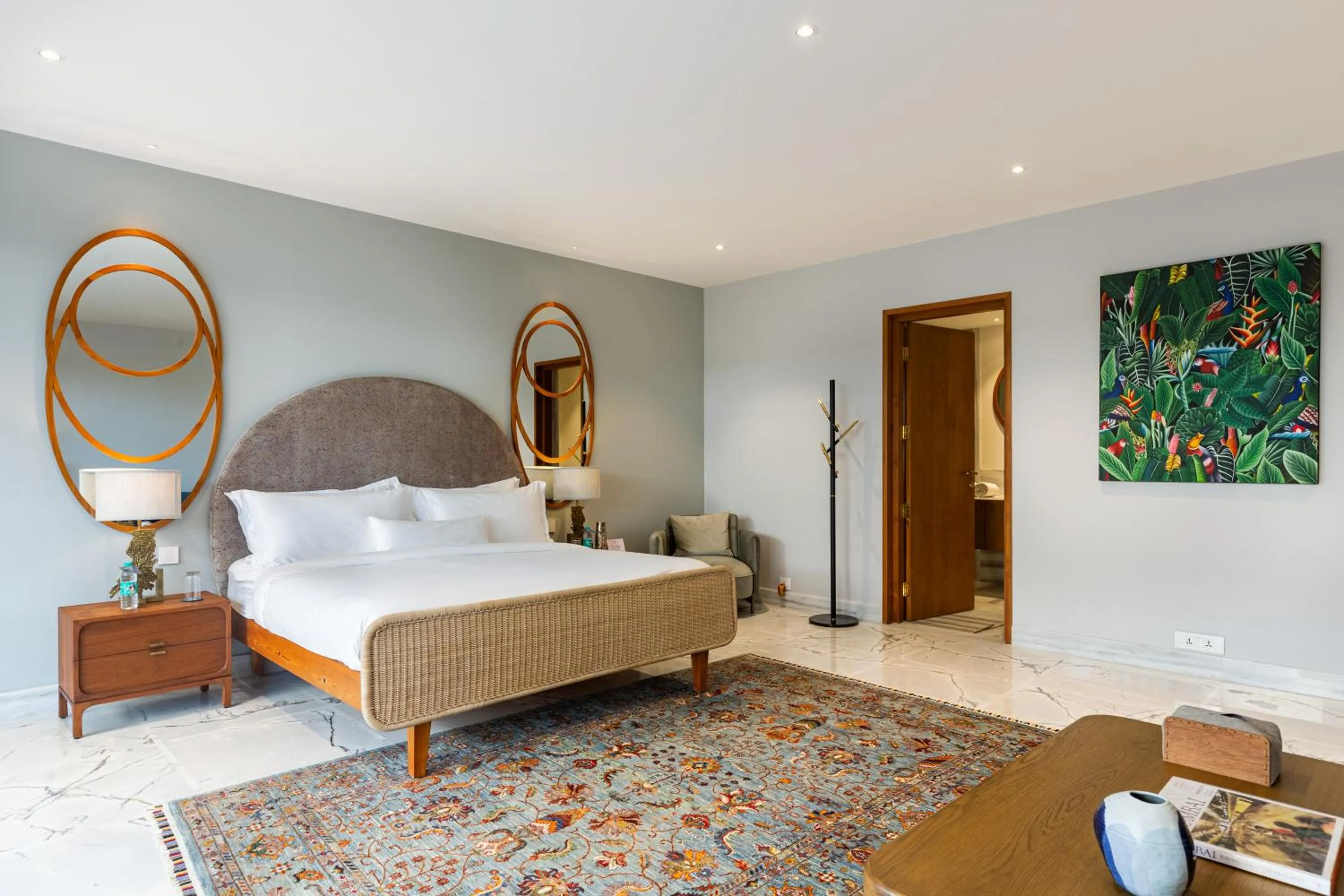 Bed in Amorzito by Solitaire Stays