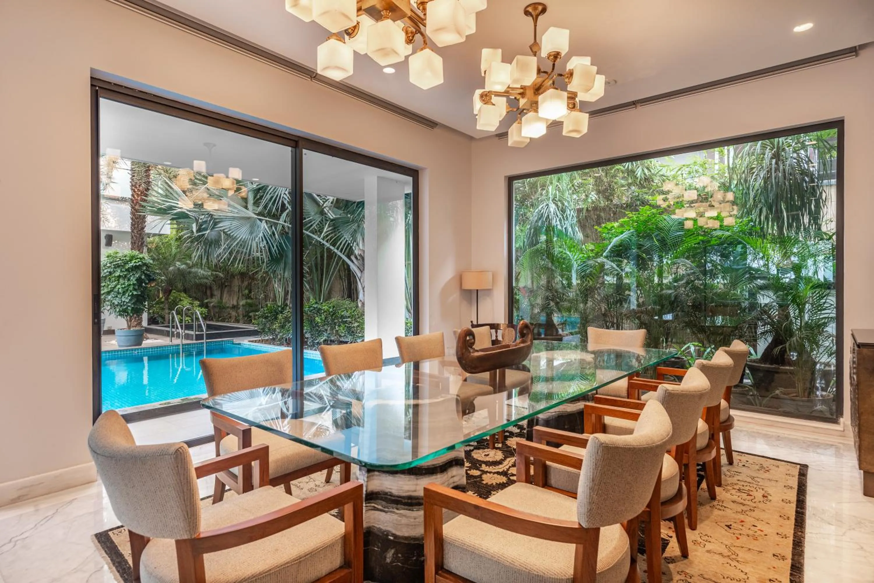 Amorzito by Solitaire Stays