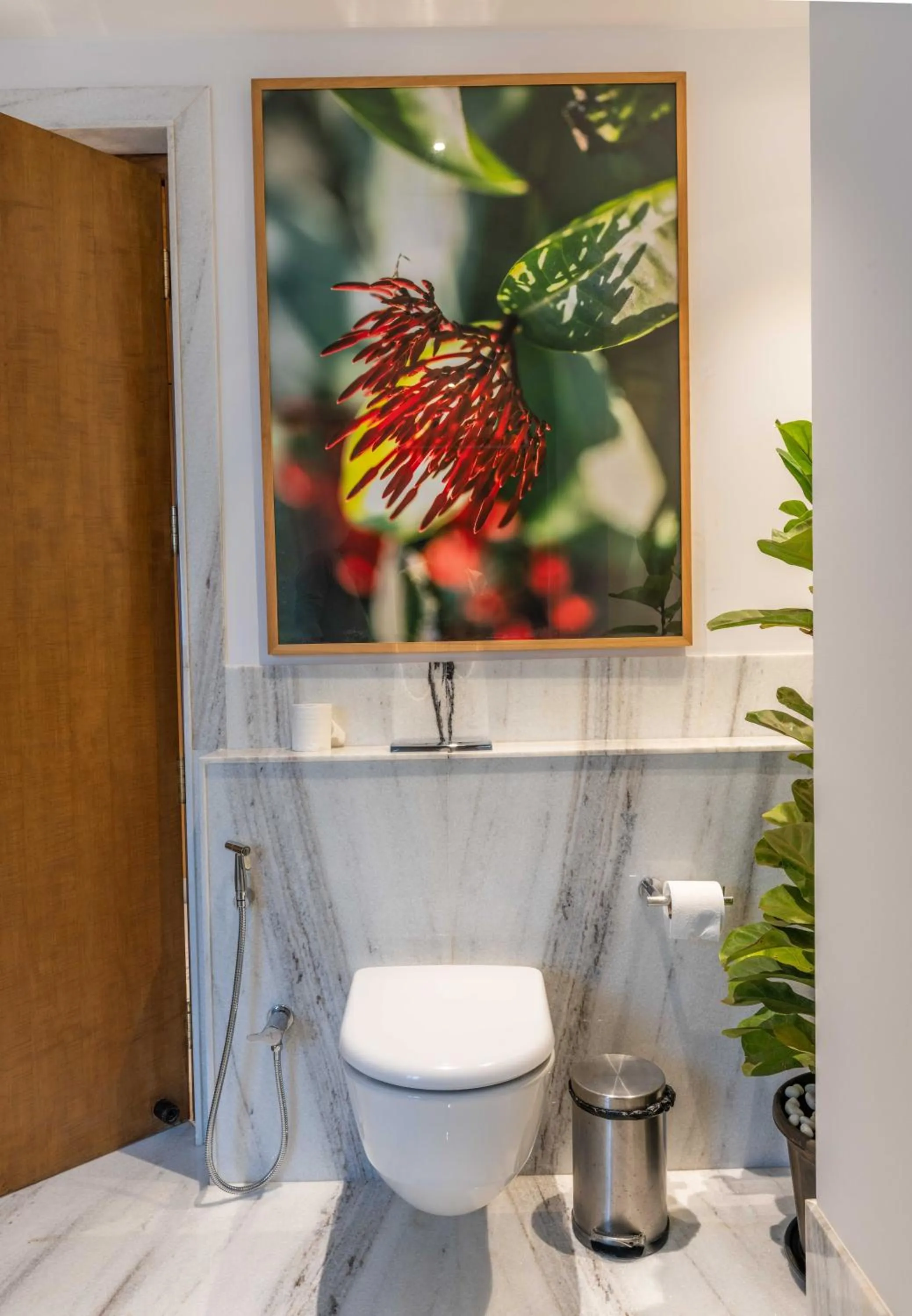 Toilet in Amorzito by Solitaire Stays