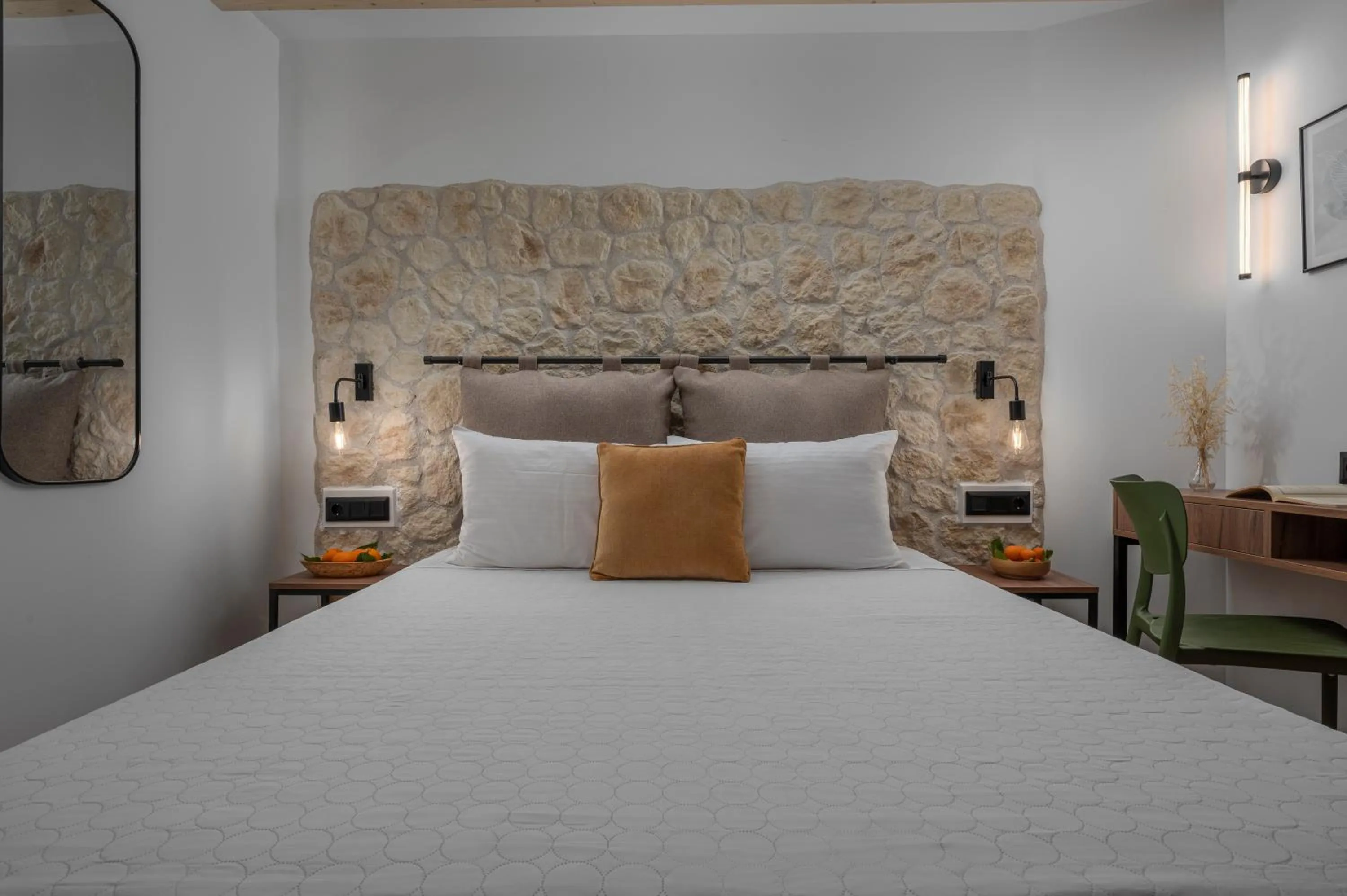 Bedroom, Bed in Arca Deorum