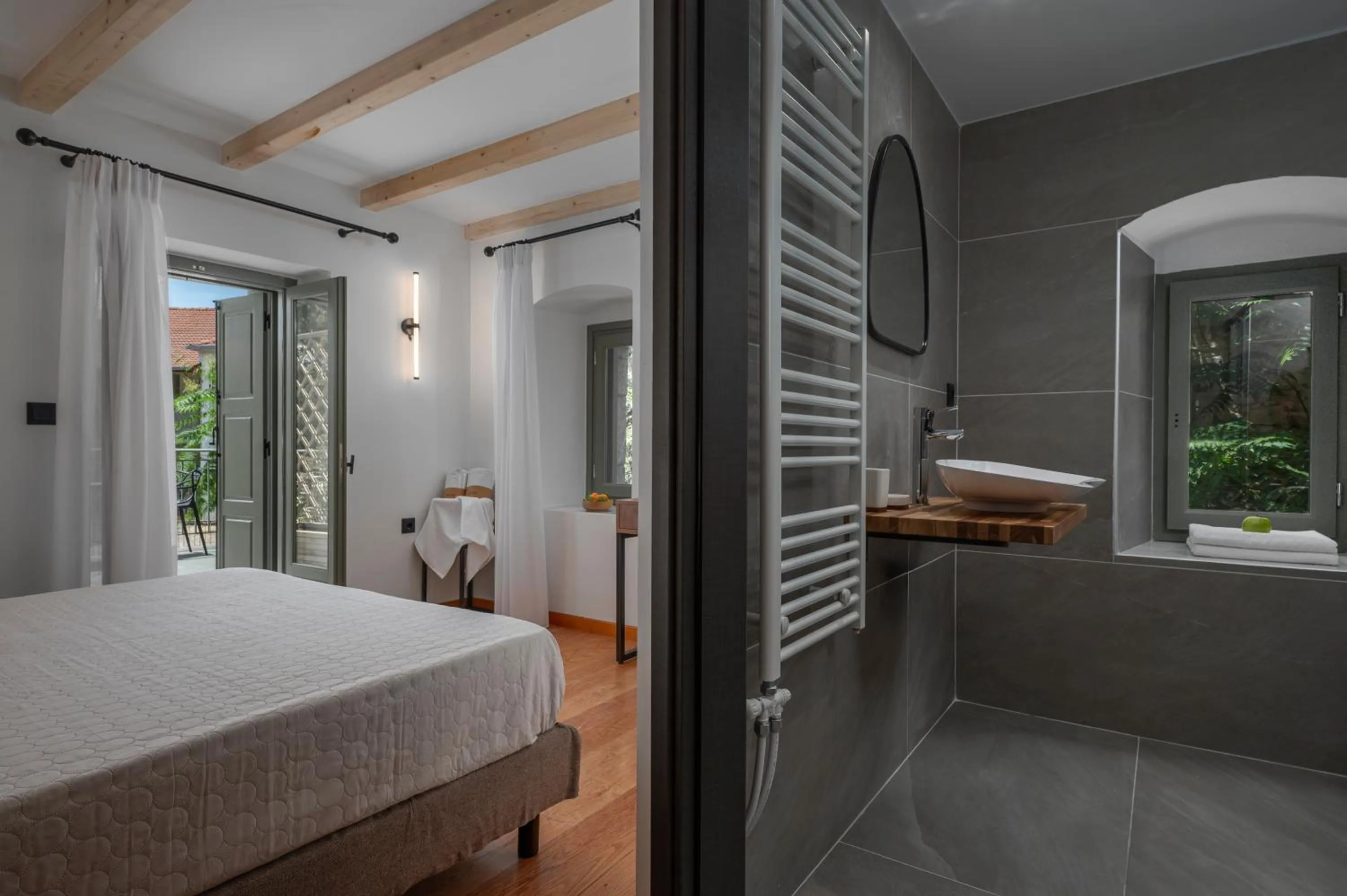 Bathroom, Bed in Arca Deorum