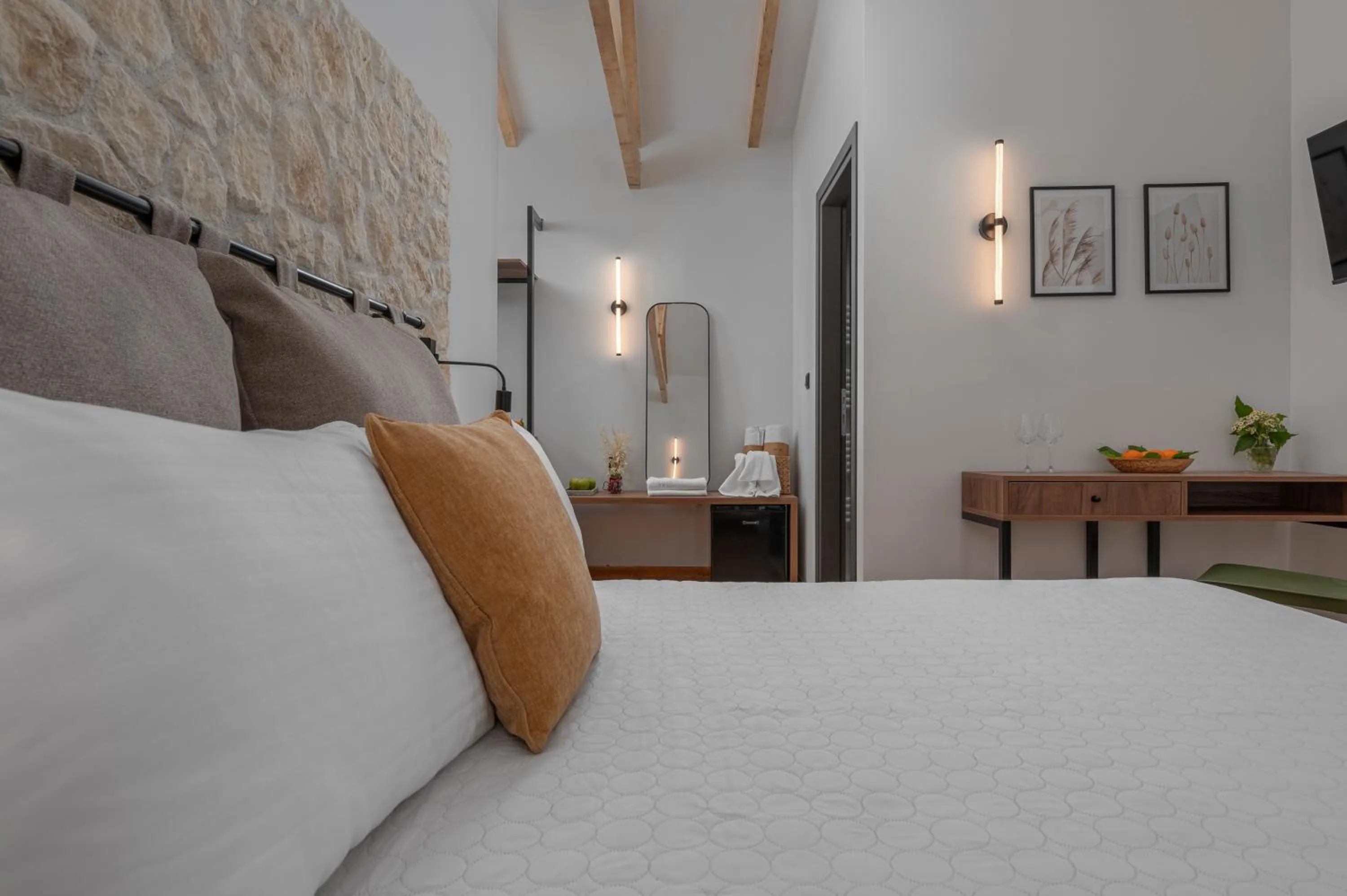 Bedroom, Bed in Arca Deorum