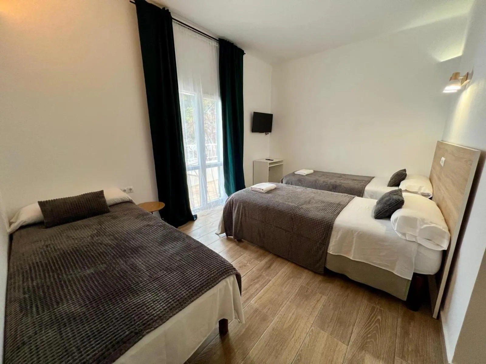 Bed in Hostal Oasis Dor