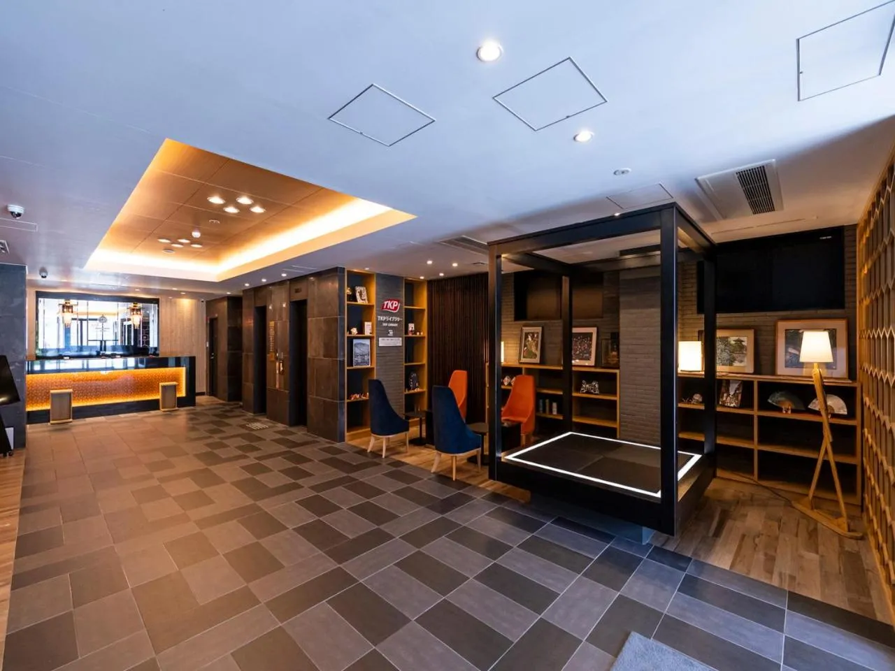 Lobby or reception in APA Hotel Kyoto Gojo Omiya