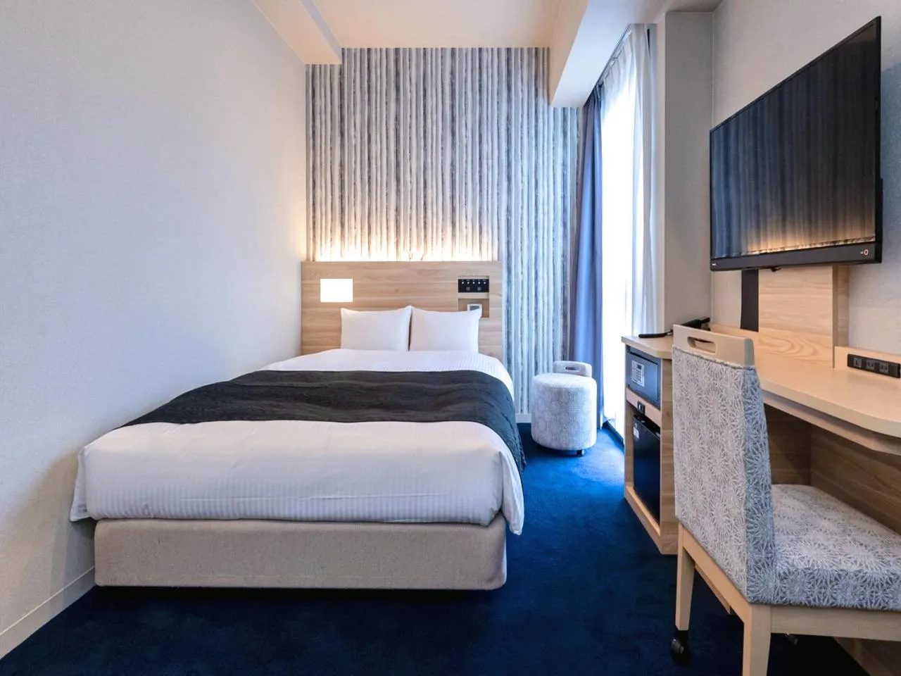 Photo of the whole room, Bed in APA Hotel Kyoto Gojo Omiya