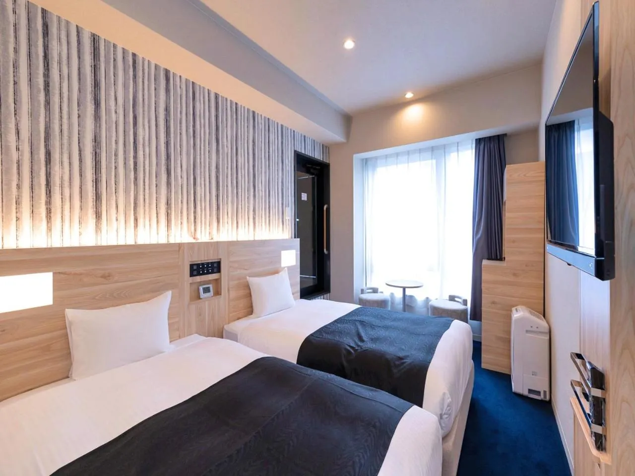 Photo of the whole room, Bed in APA Hotel Kyoto Gojo Omiya