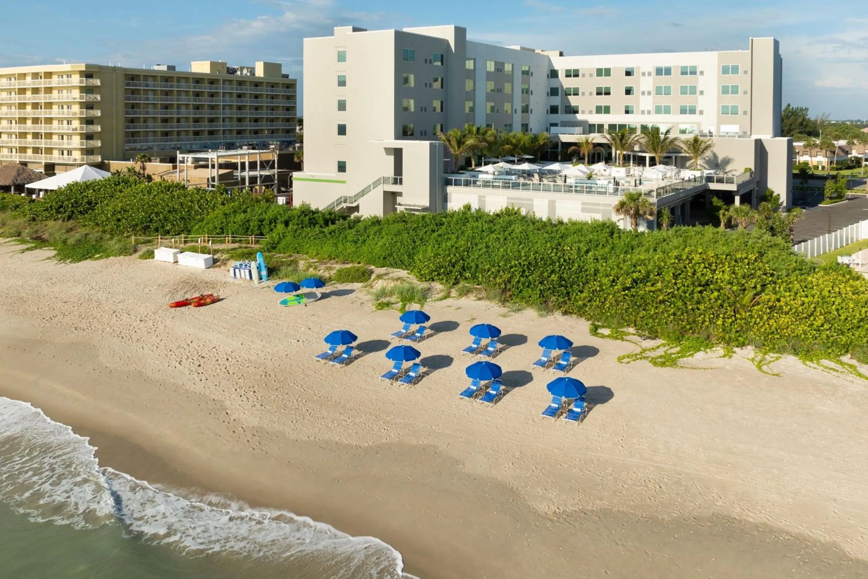 Property building in Element Melbourne Oceanfront