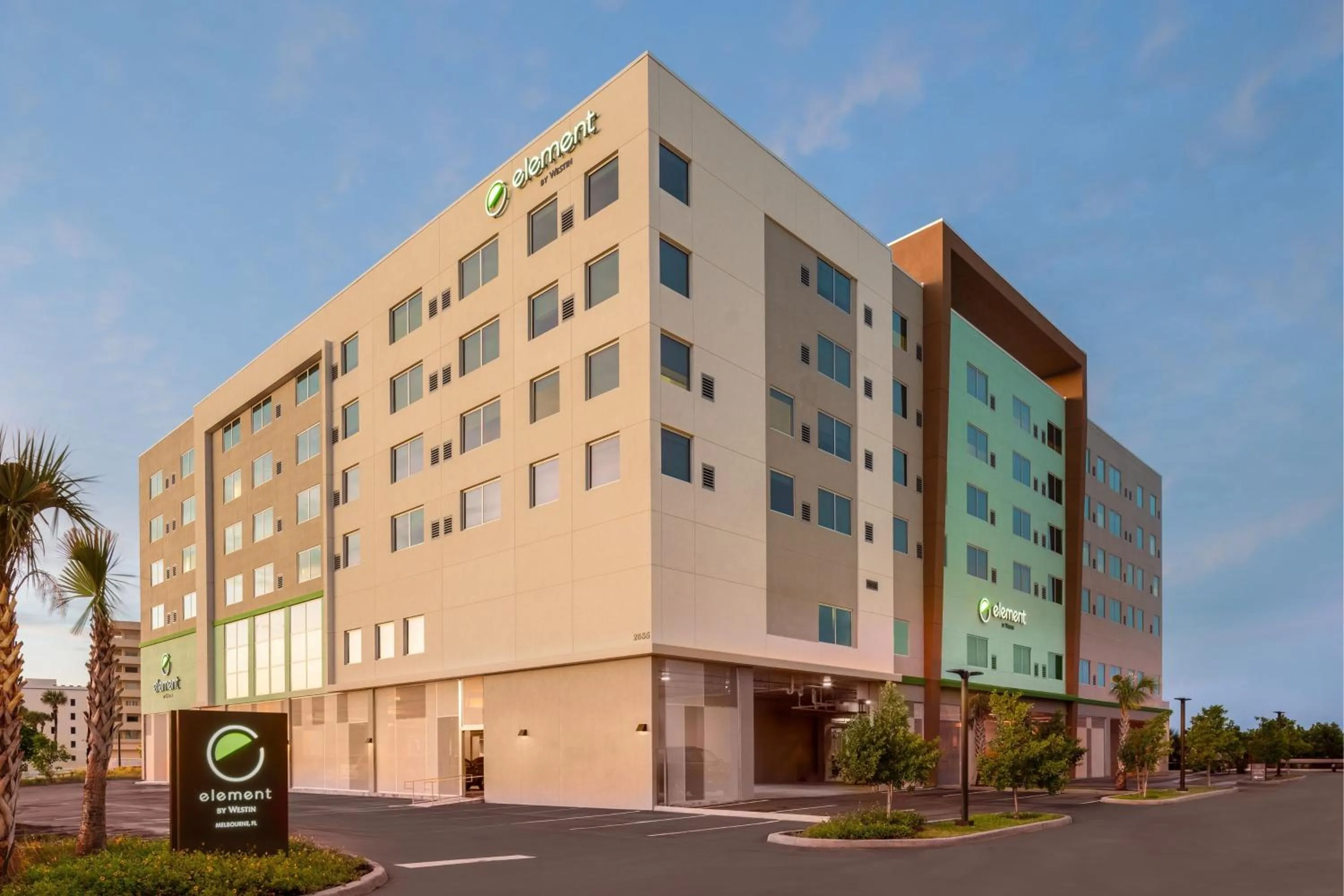 Property building in Element Melbourne Oceanfront