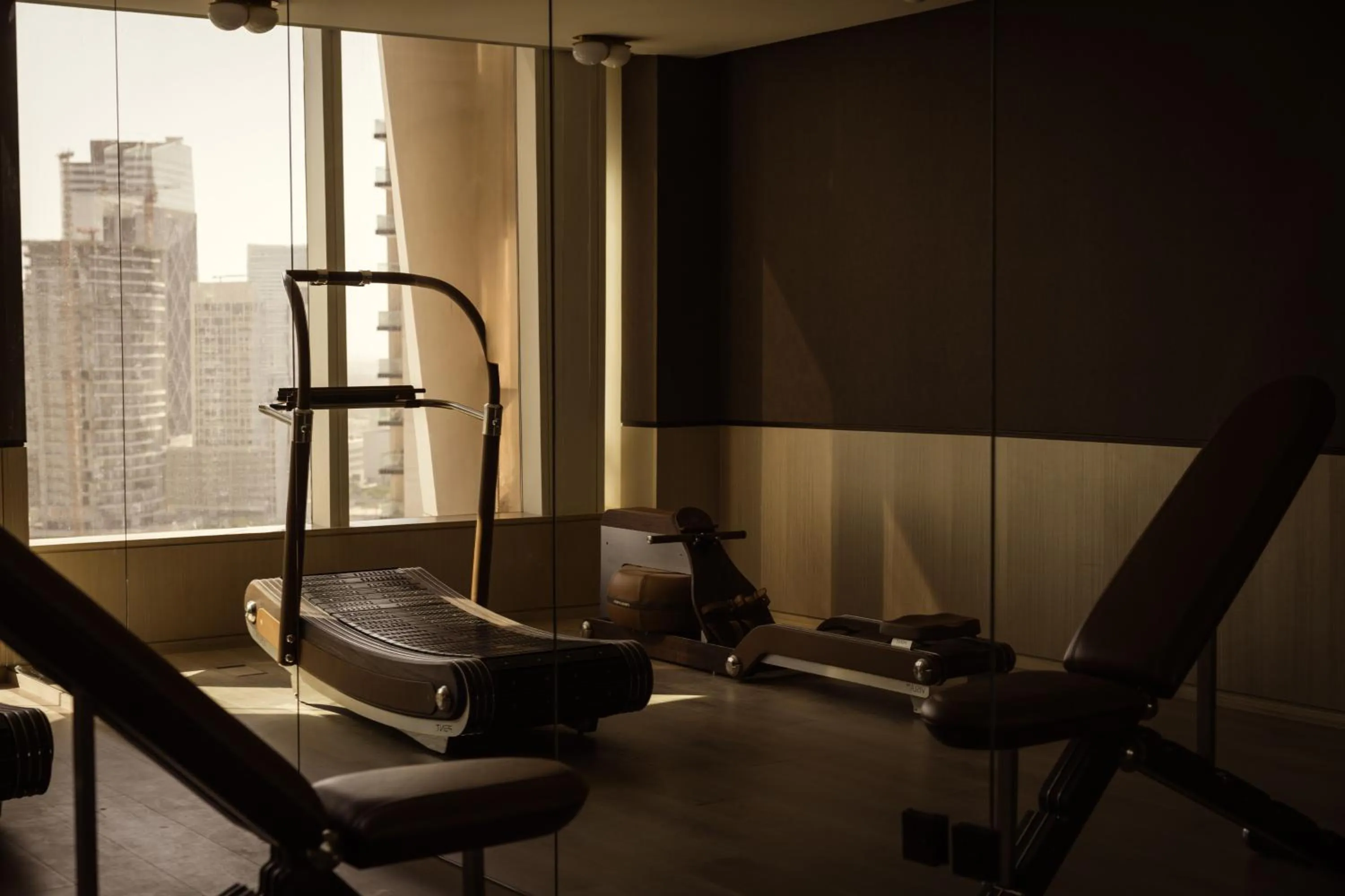 Fitness centre/facilities in Rosewood Doha