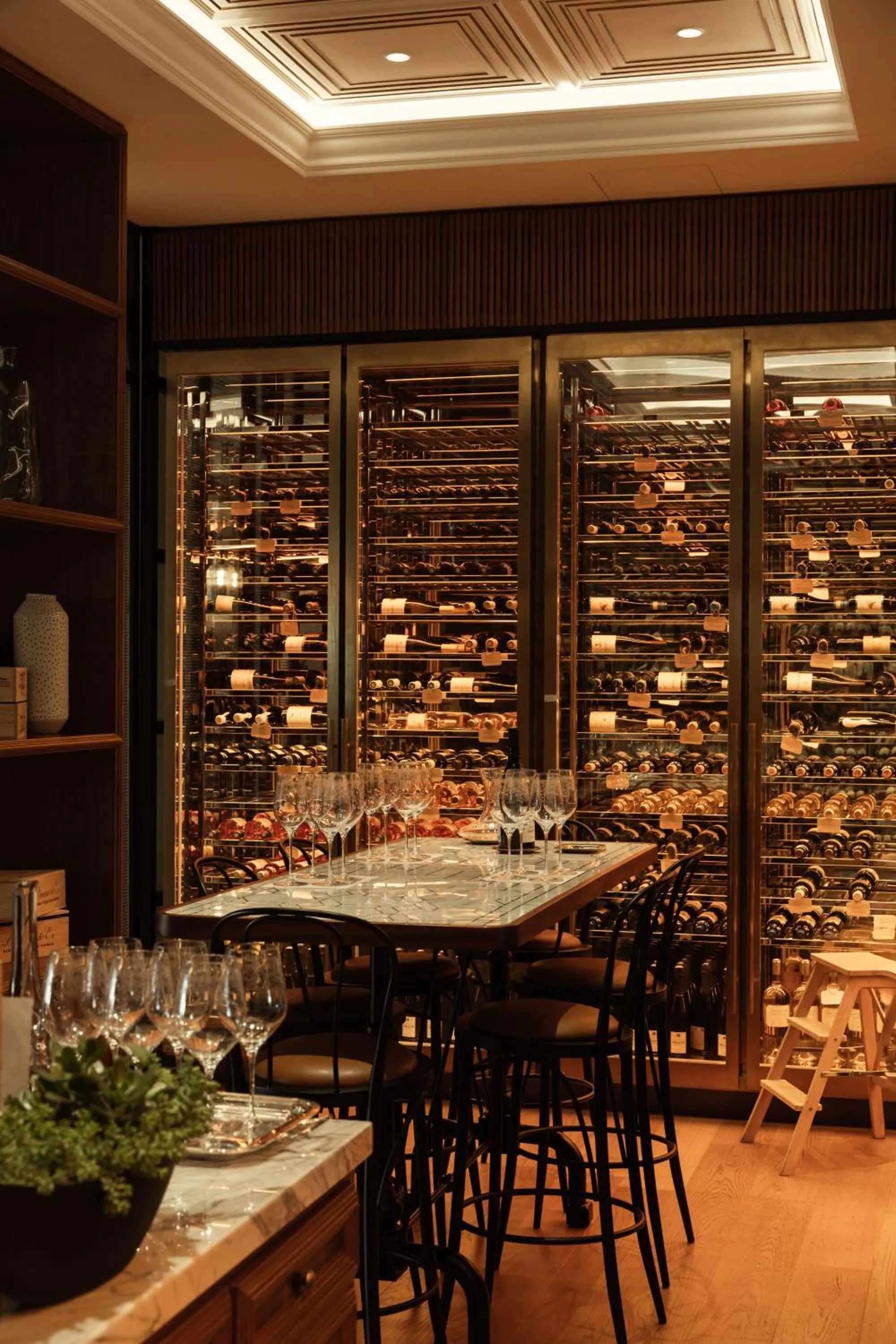 Restaurant/places to eat in Rosewood Doha