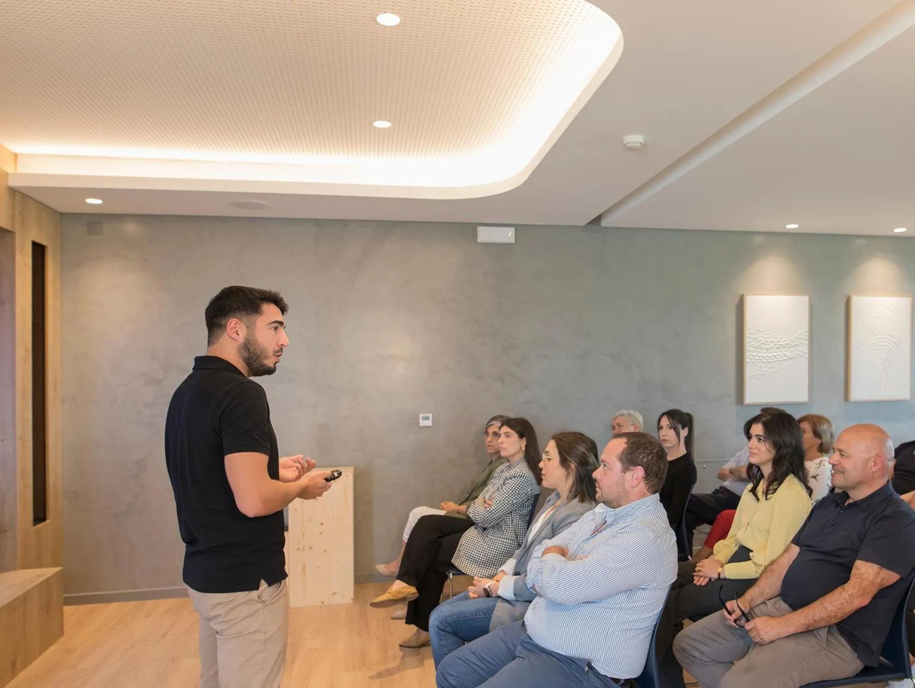 People in Santa Cruz - Movement & Nature House