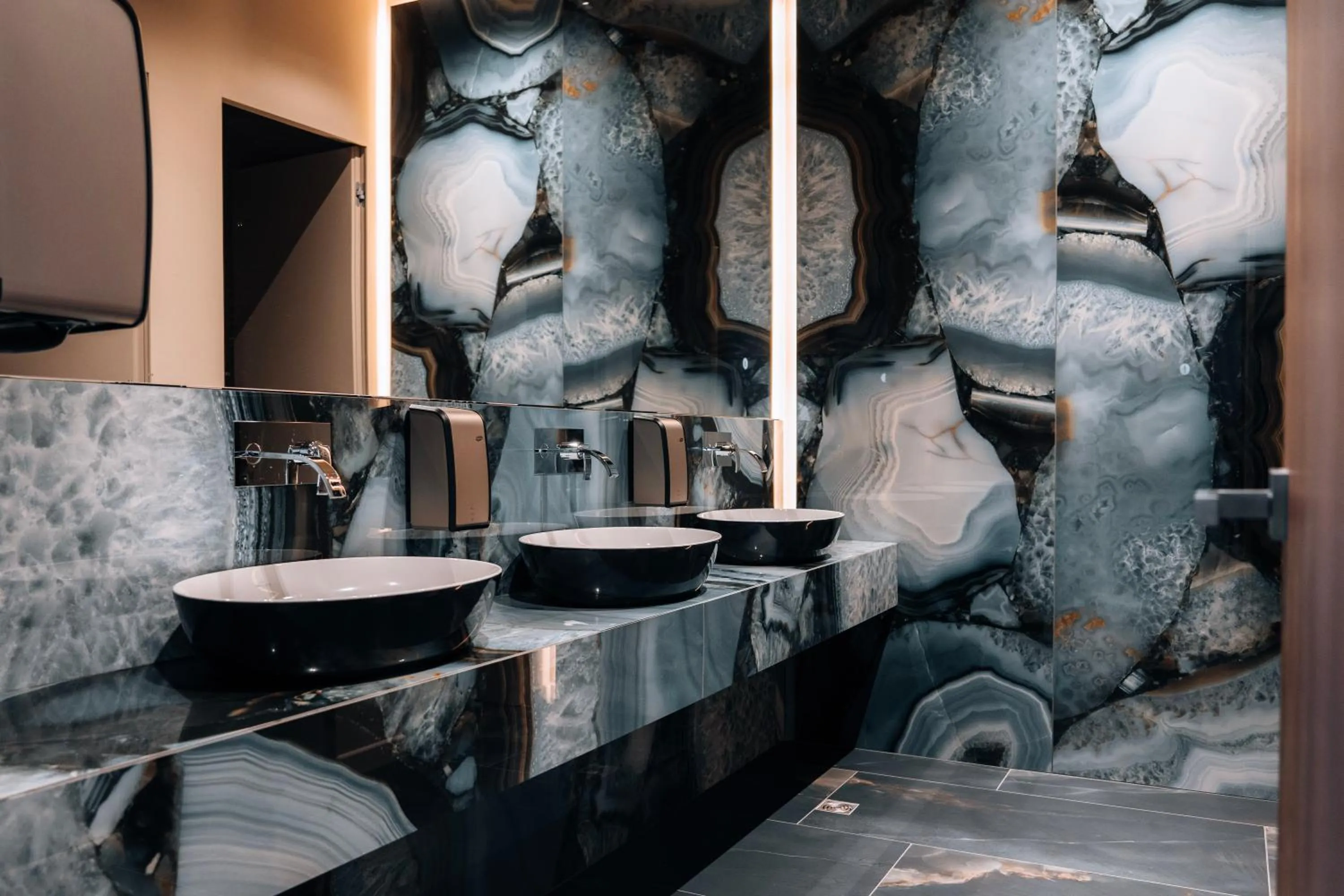 Lobby or reception in Sky Airport Hotel