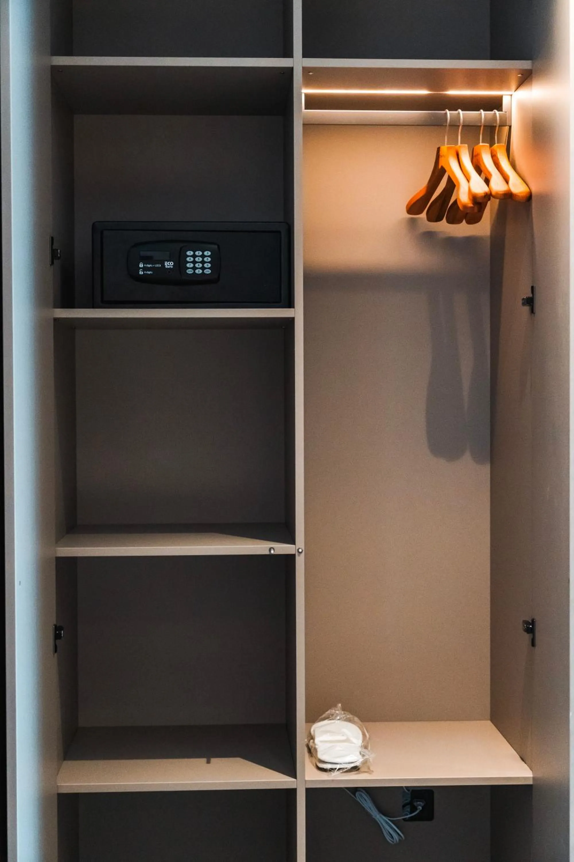 safe in Sky Airport Hotel