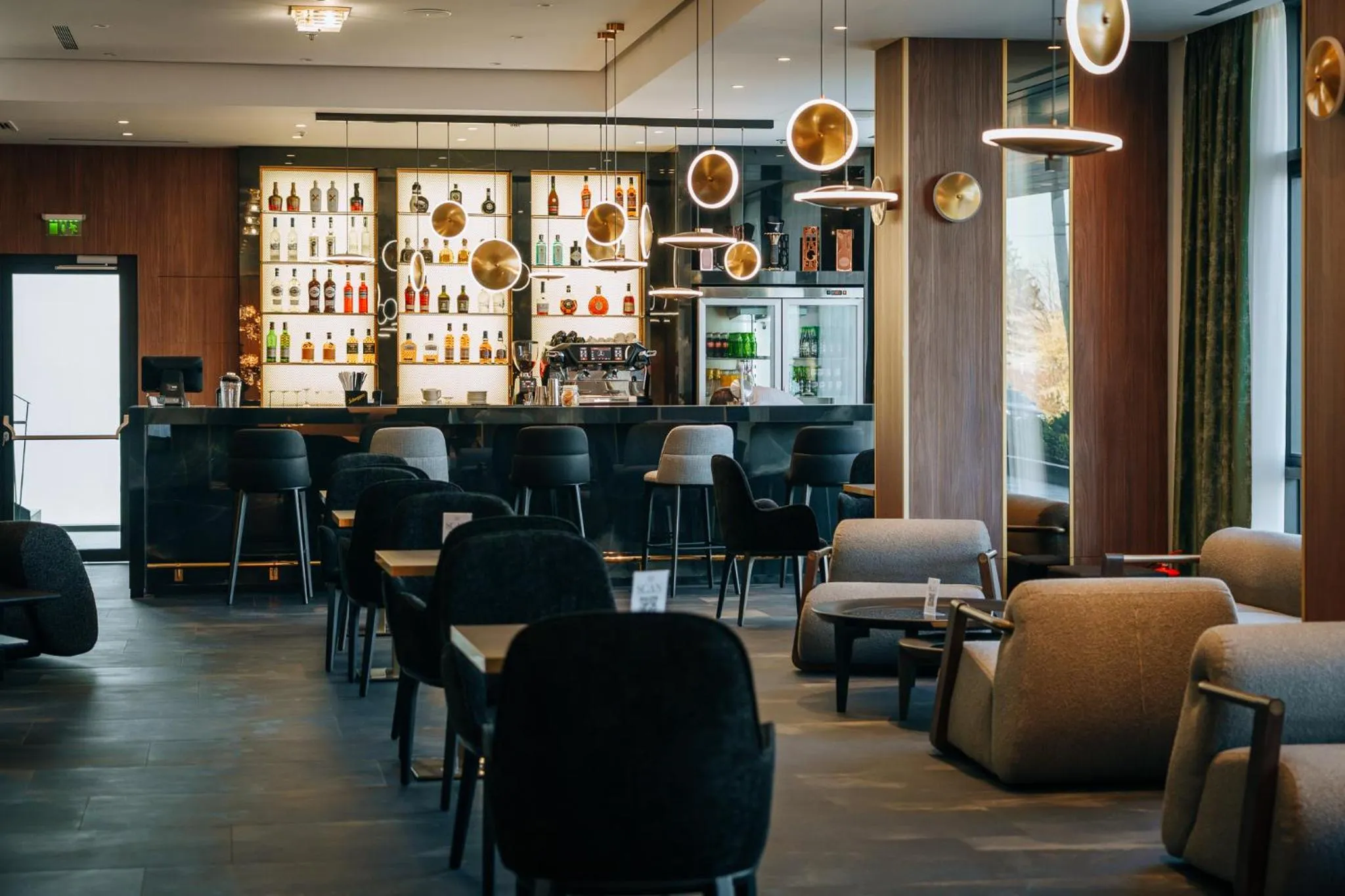Seating area in Sky Airport Hotel