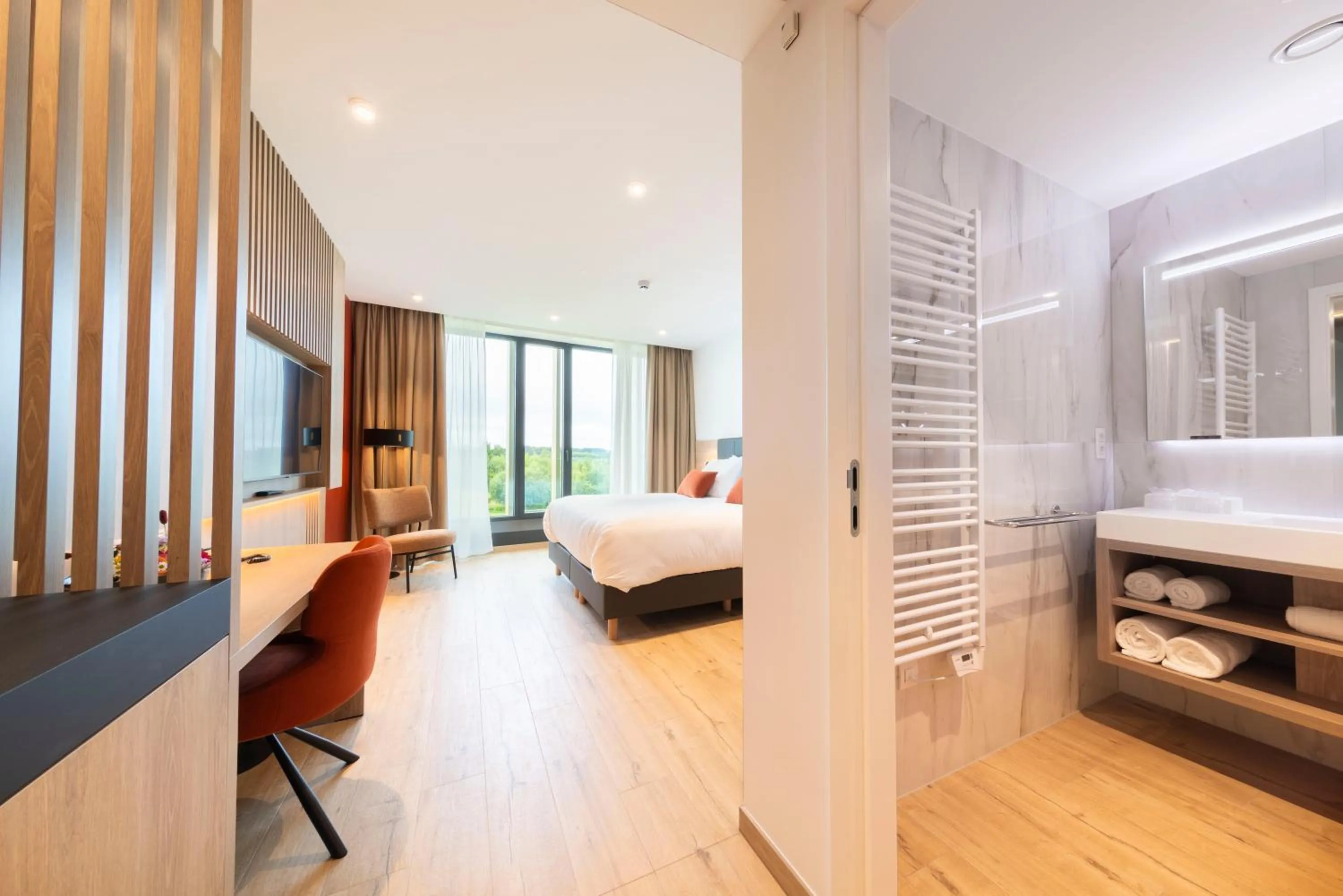 Photo of the whole room, Bed in Hotel du Bois d'Arlon