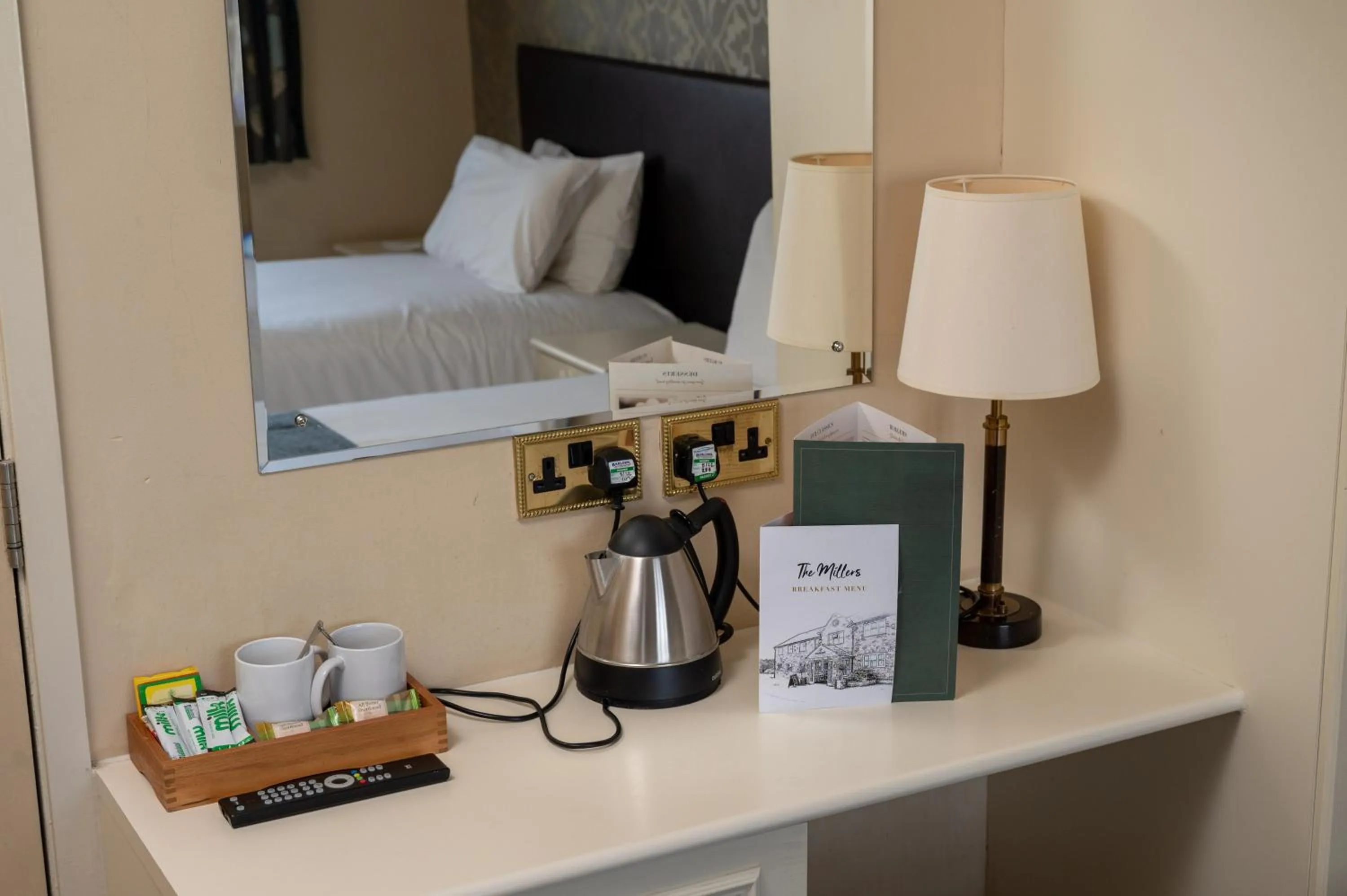 Coffee/tea facilities, Bed in Millers Hotel by Greene King Inns