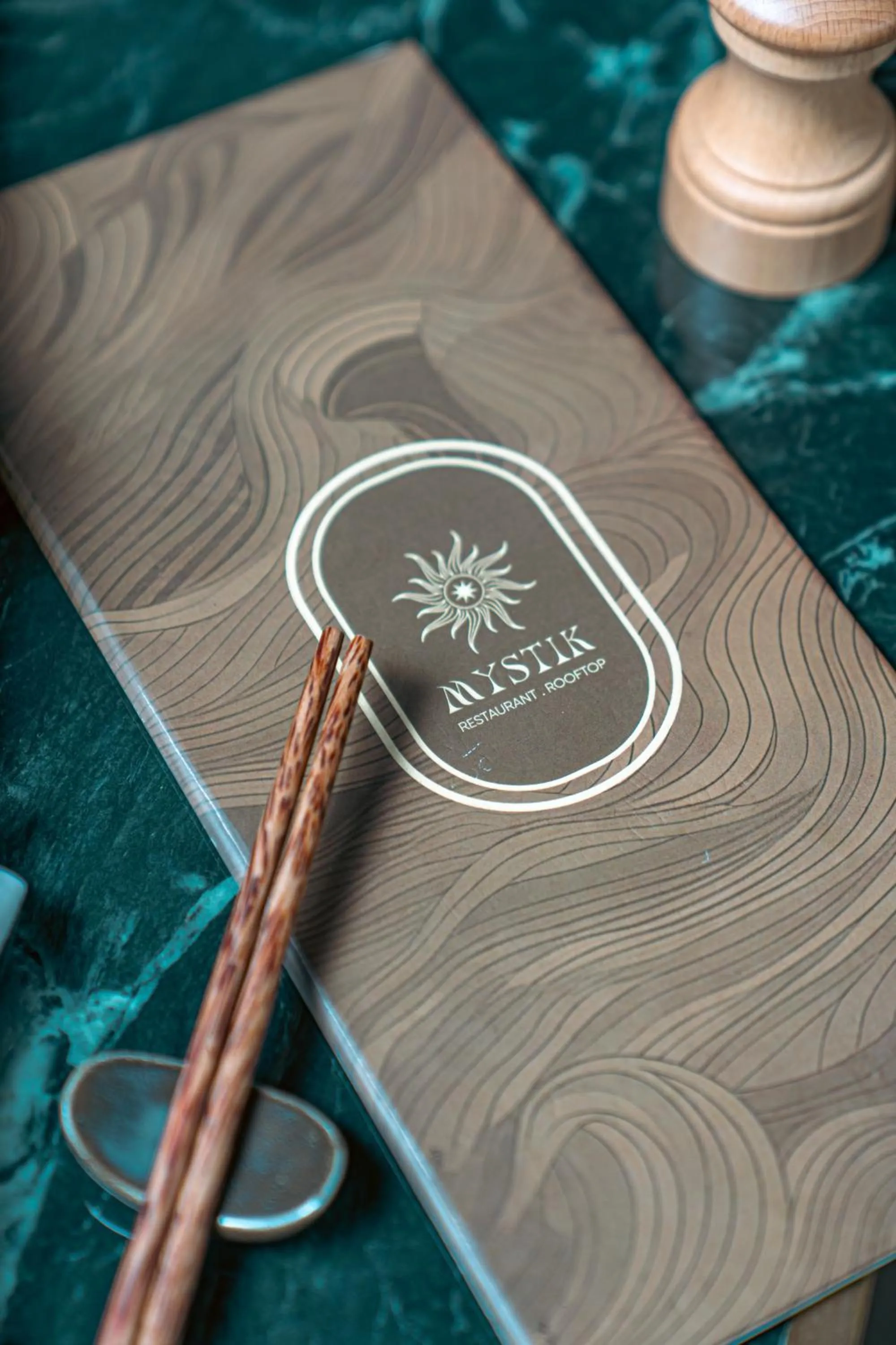 Evening entertainment in Marly Boutique Hôtel