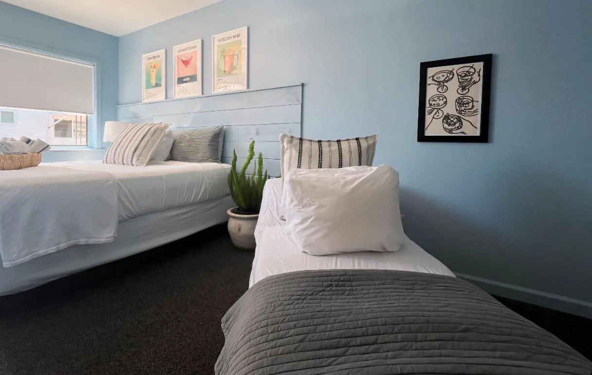 Bed in Quality Lodge