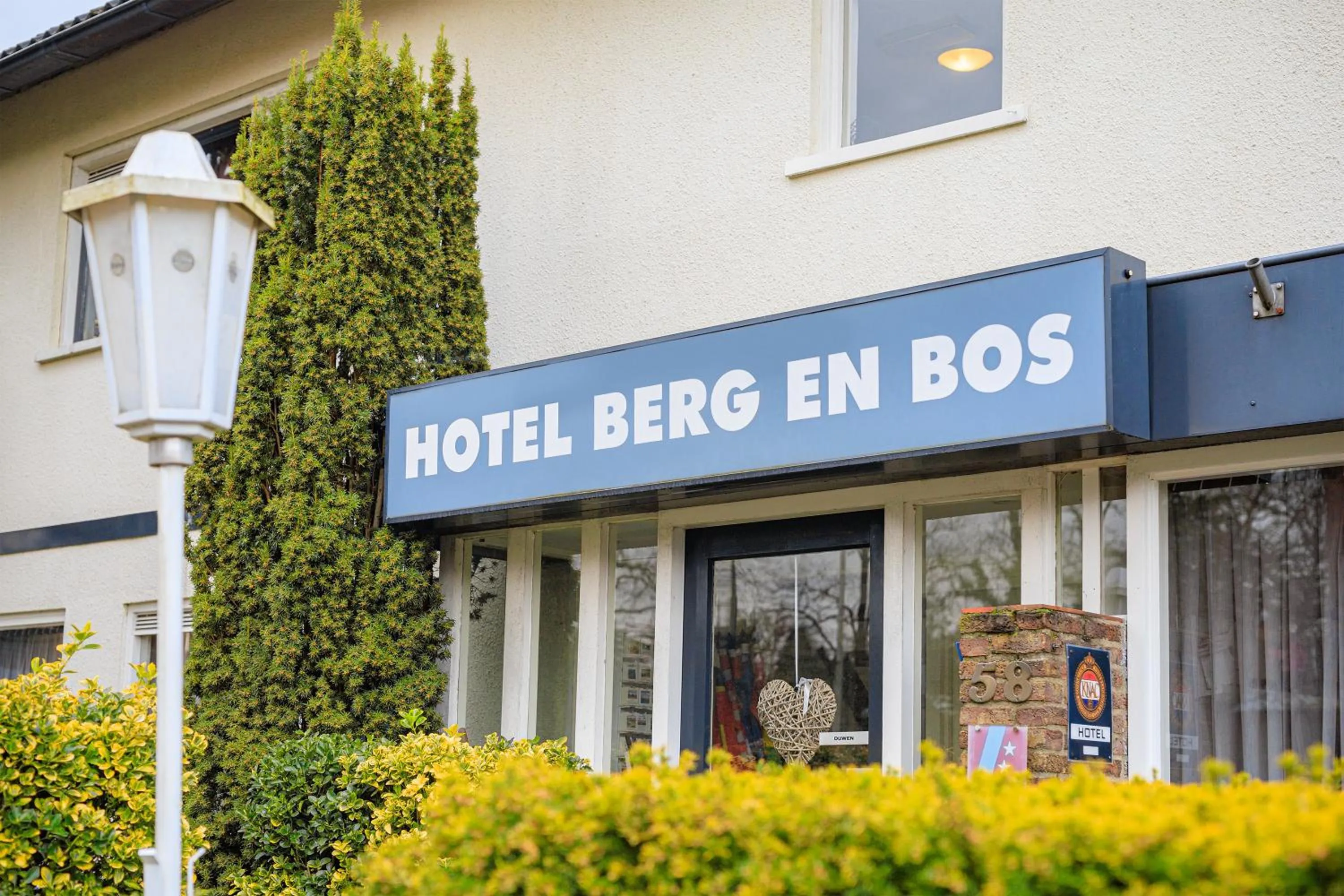 Property building in Hotel Berg en Bos