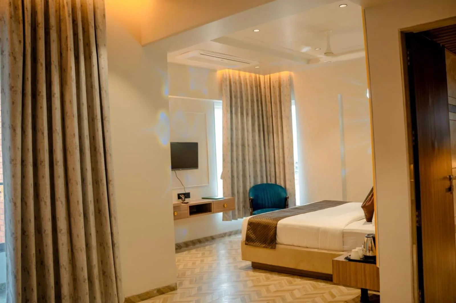 Bedroom, Bed in Narayani Executive