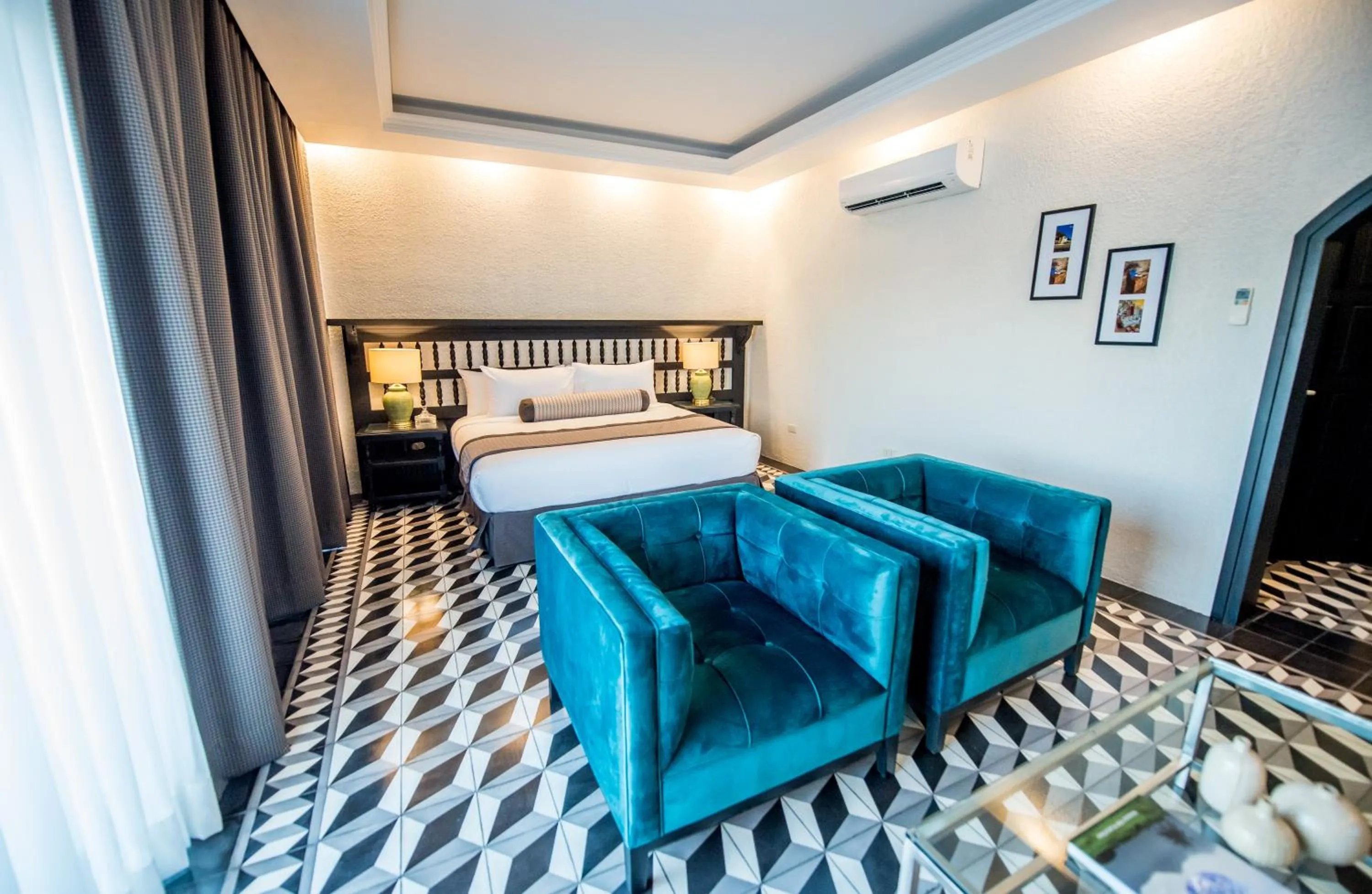 Bedroom, Bed in Hotel 1925