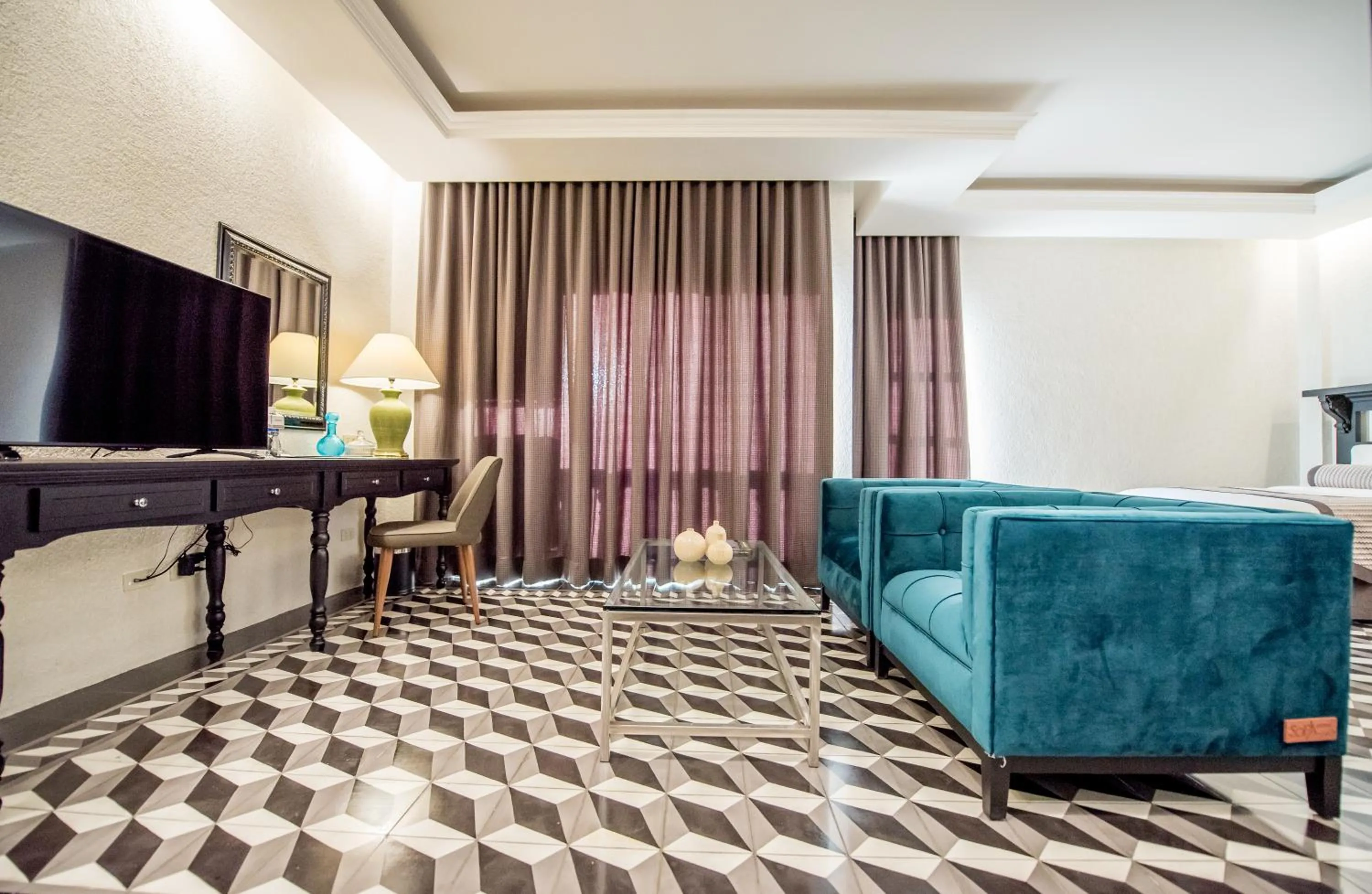 TV and multimedia, Bed in Hotel 1925