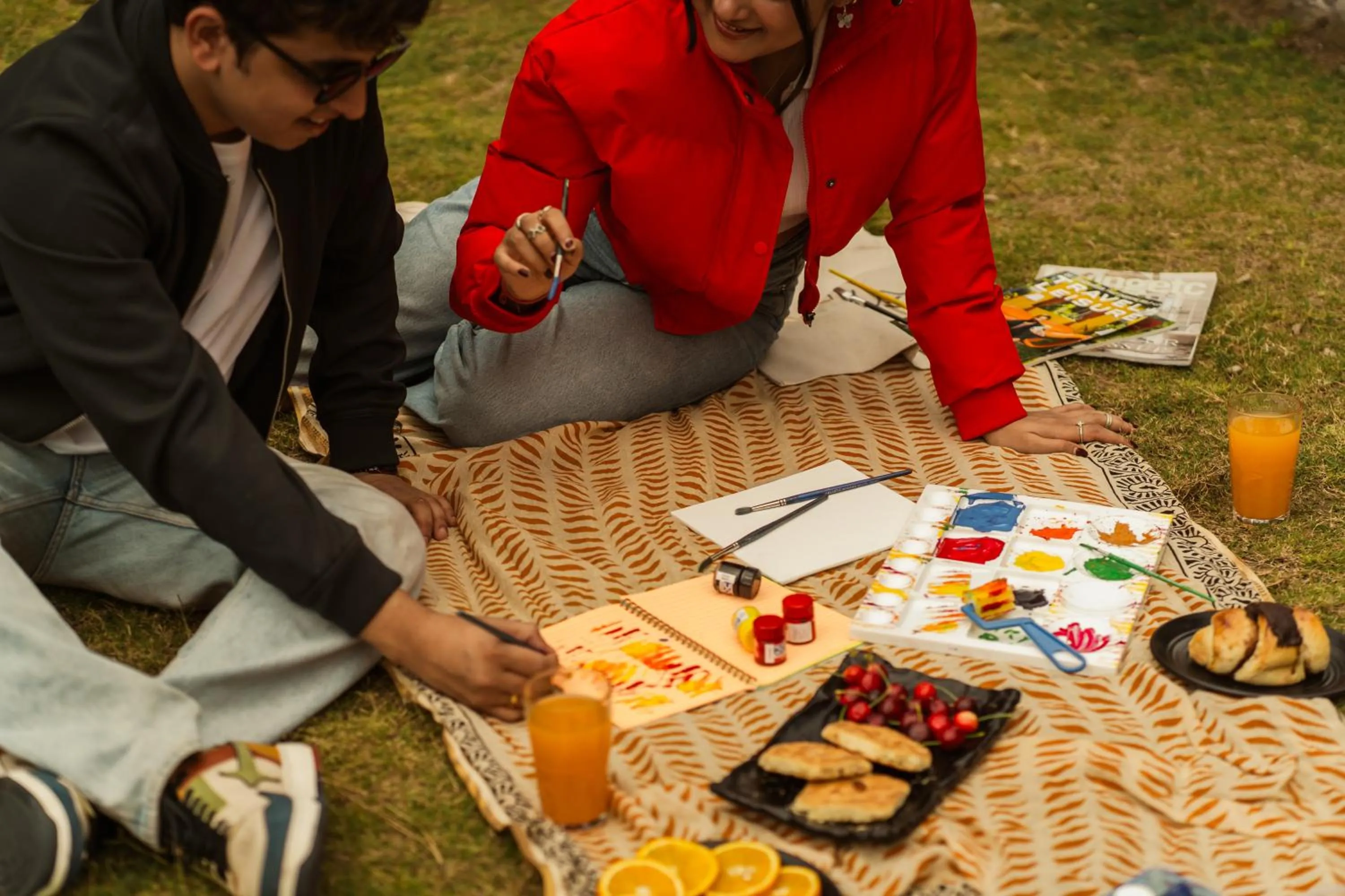 People in The Social Stays Kasol