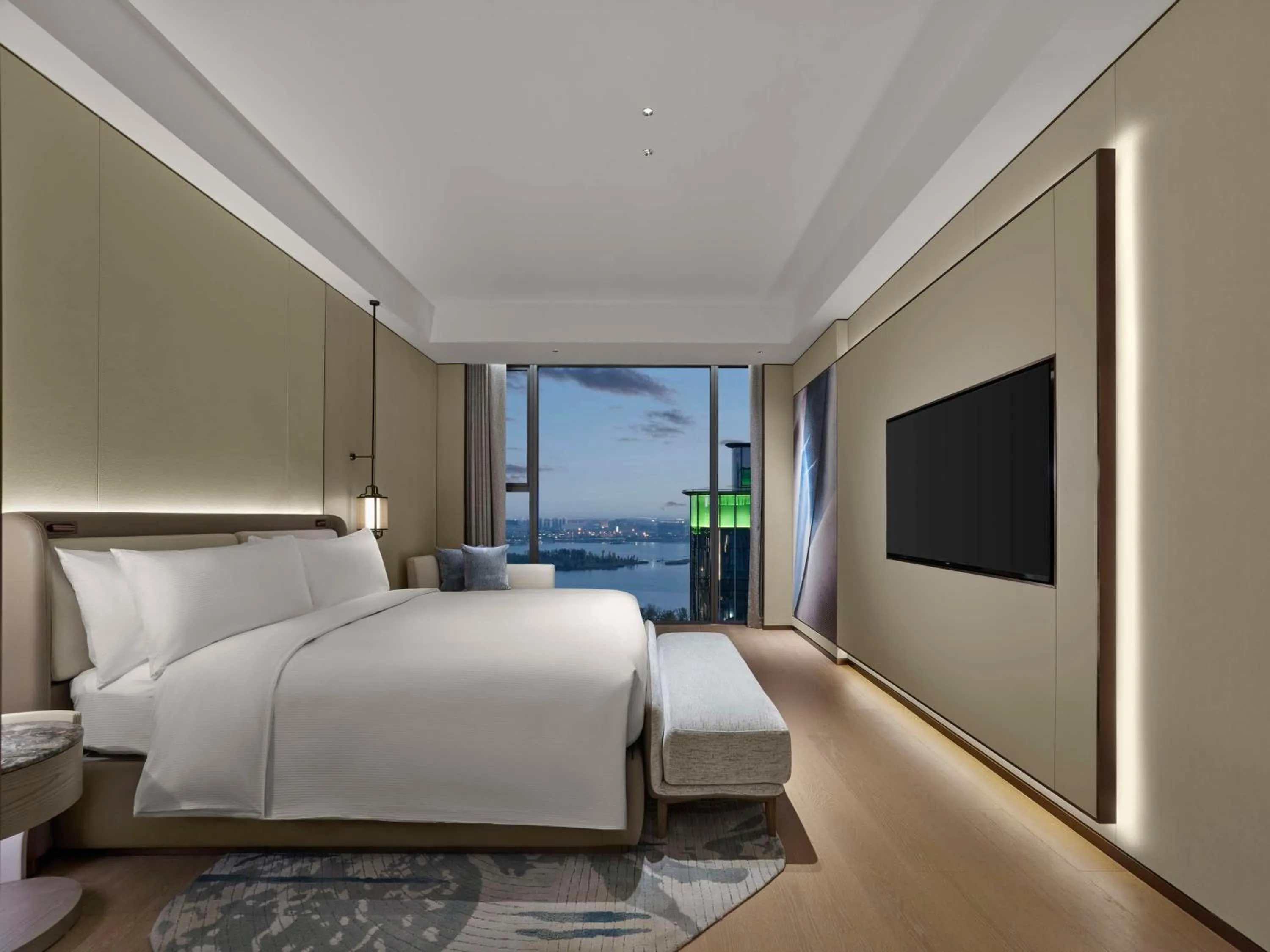 Bed in Doubletree By Hilton Chengdu Xinglong Lake