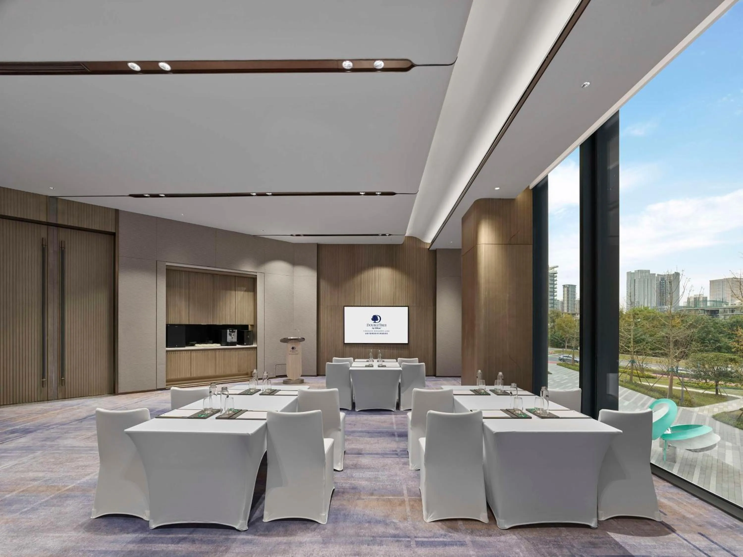 Meeting/conference room in Doubletree By Hilton Chengdu Xinglong Lake