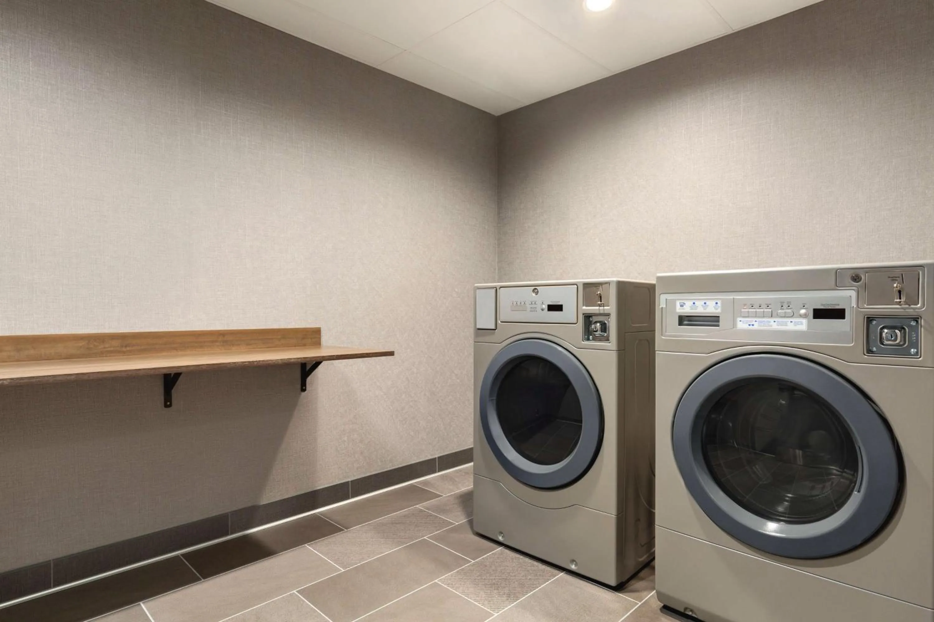laundry in Tru By Hilton Lodi