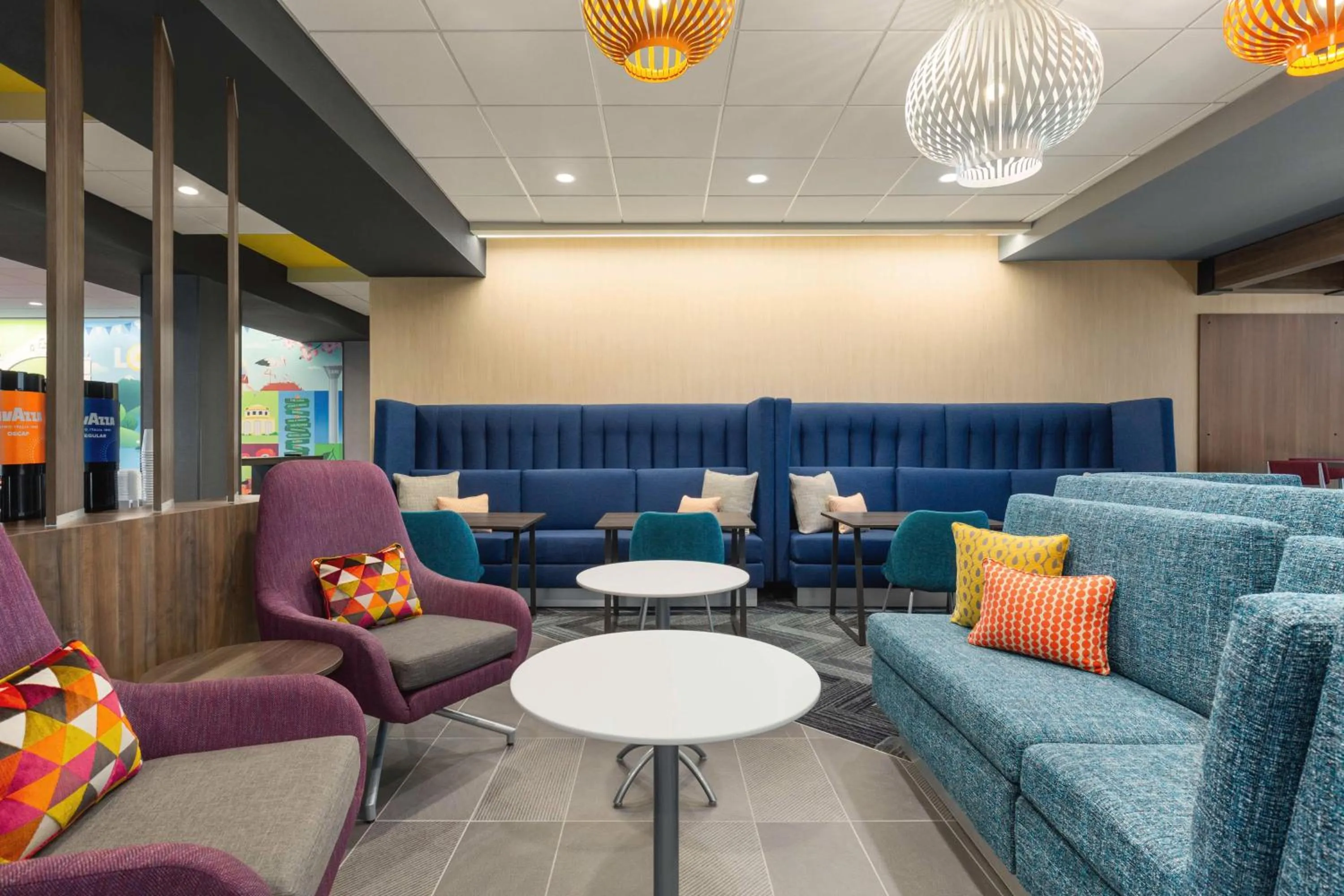 Lobby or reception in Tru By Hilton Lodi