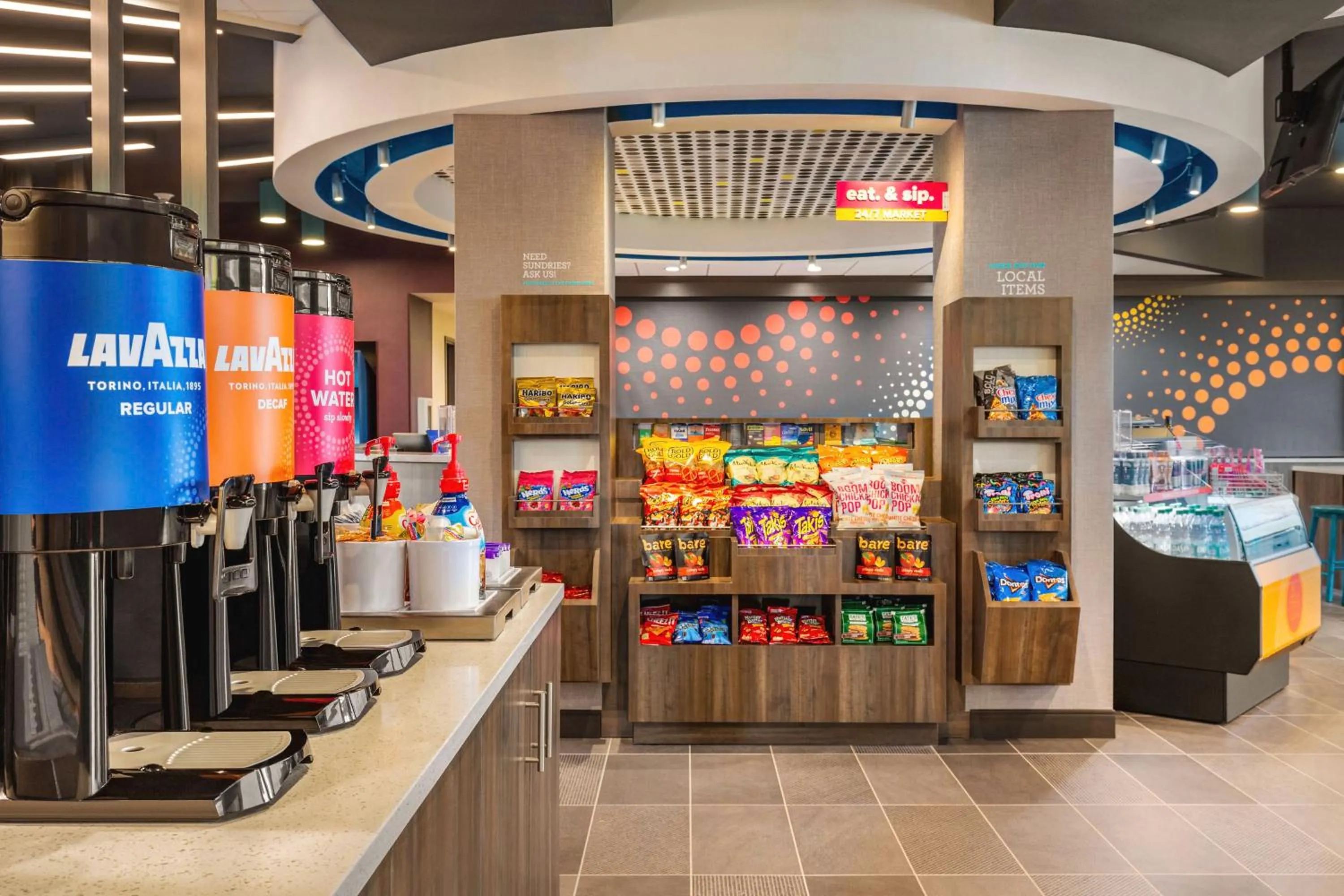 Dining area in Tru By Hilton Lodi