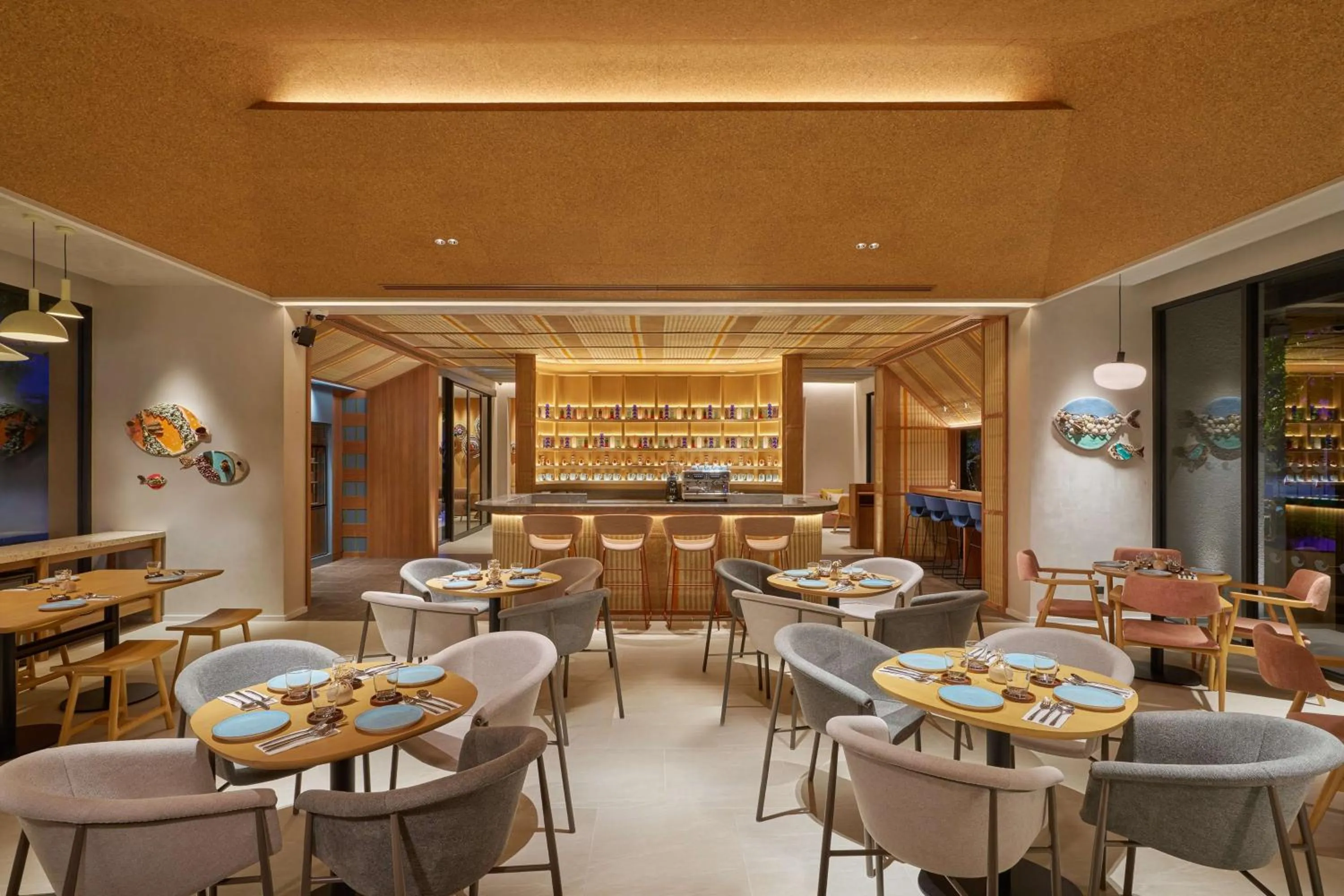 Restaurant/places to eat in Hilton Garden Inn Rayong