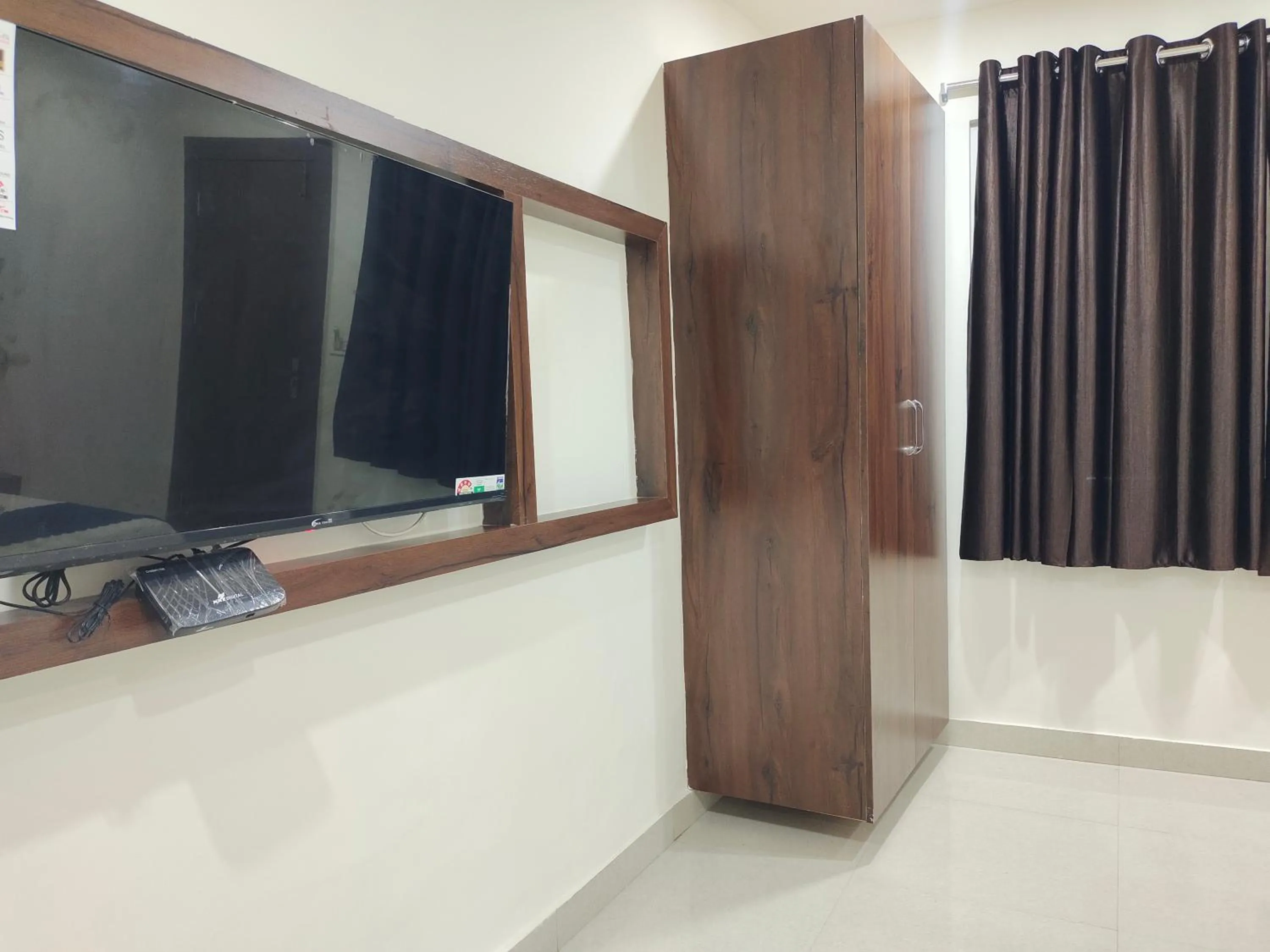 locker in Hotel SkyLand