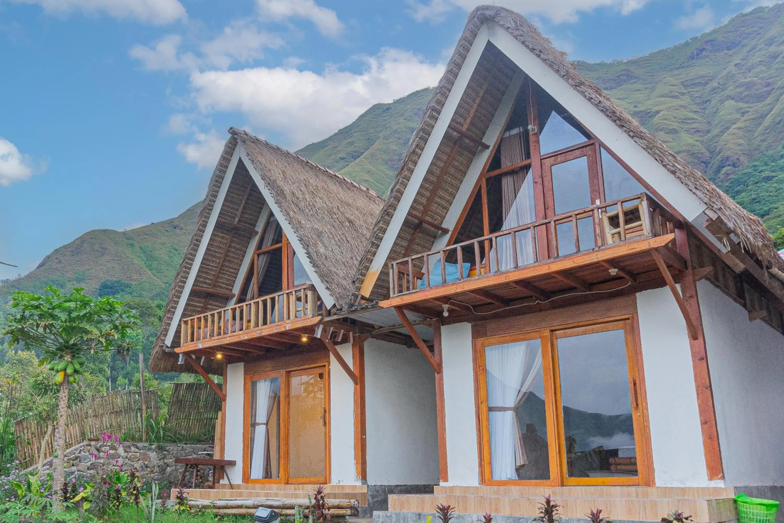 Property building in Bale Aur Sembalun