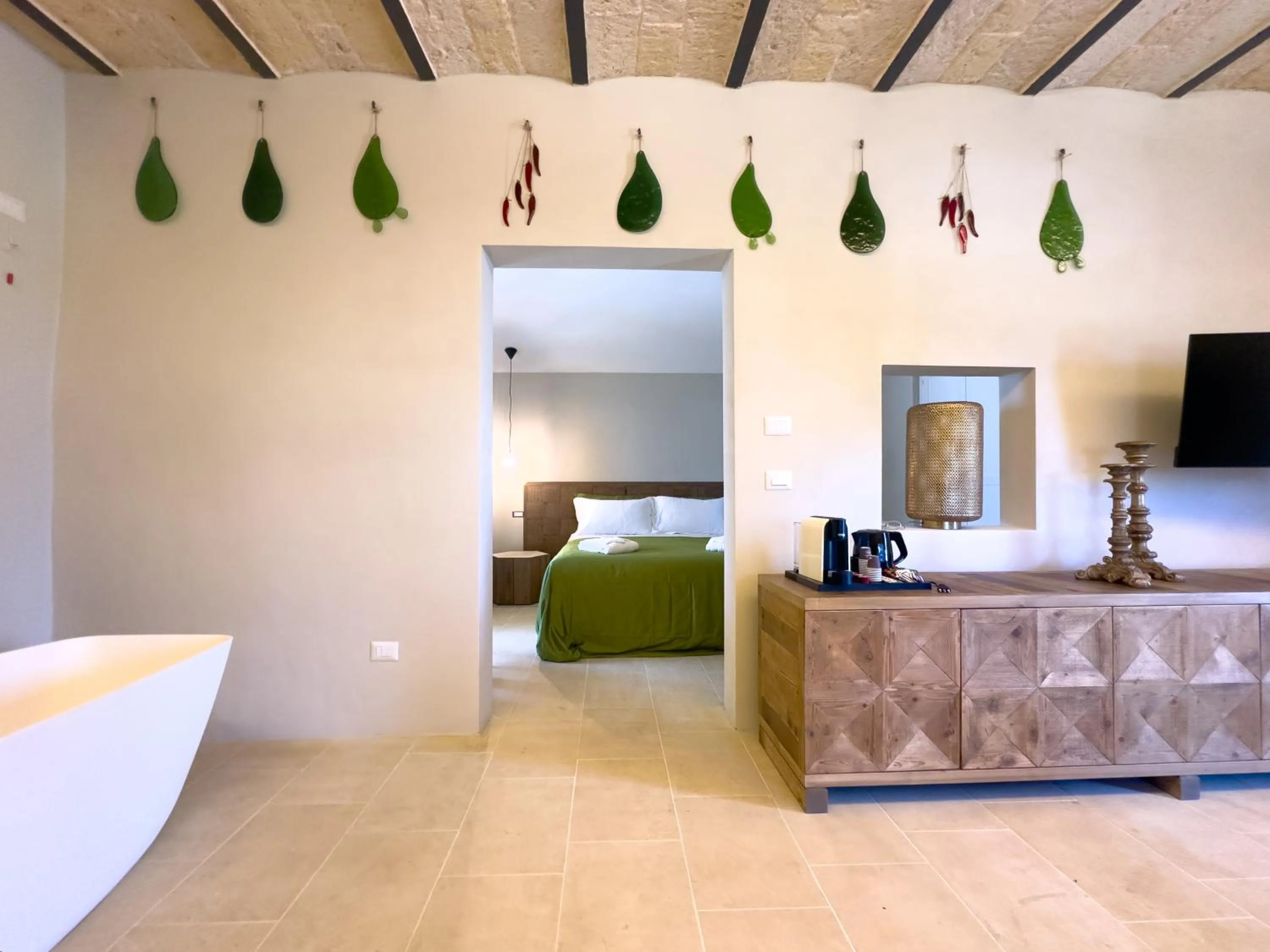 Bed in Villa Neviera Wine Resort & Spa by Cantine Due Palme