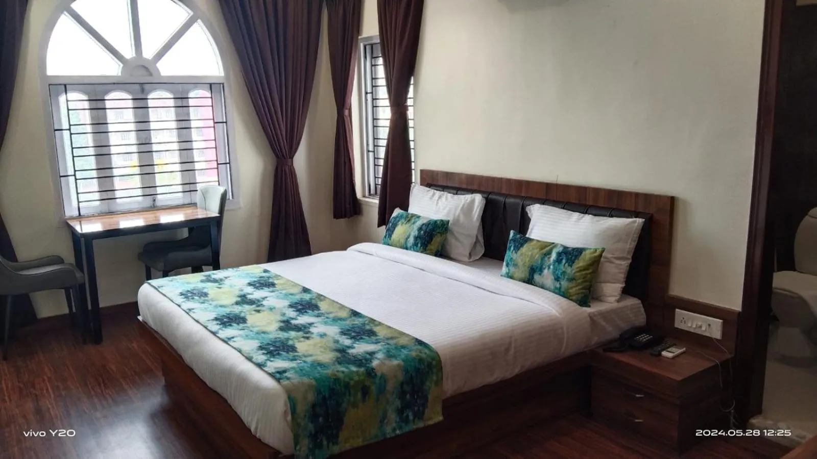 Bed in Hotel Kolkata