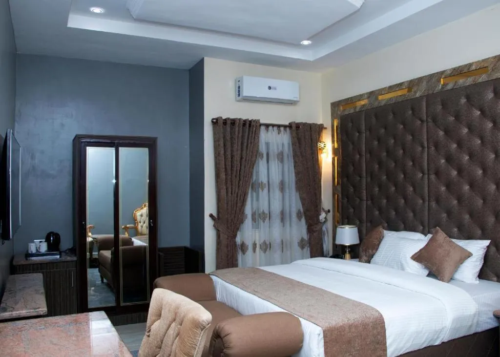 Bed in Grand Bohabs Hotel