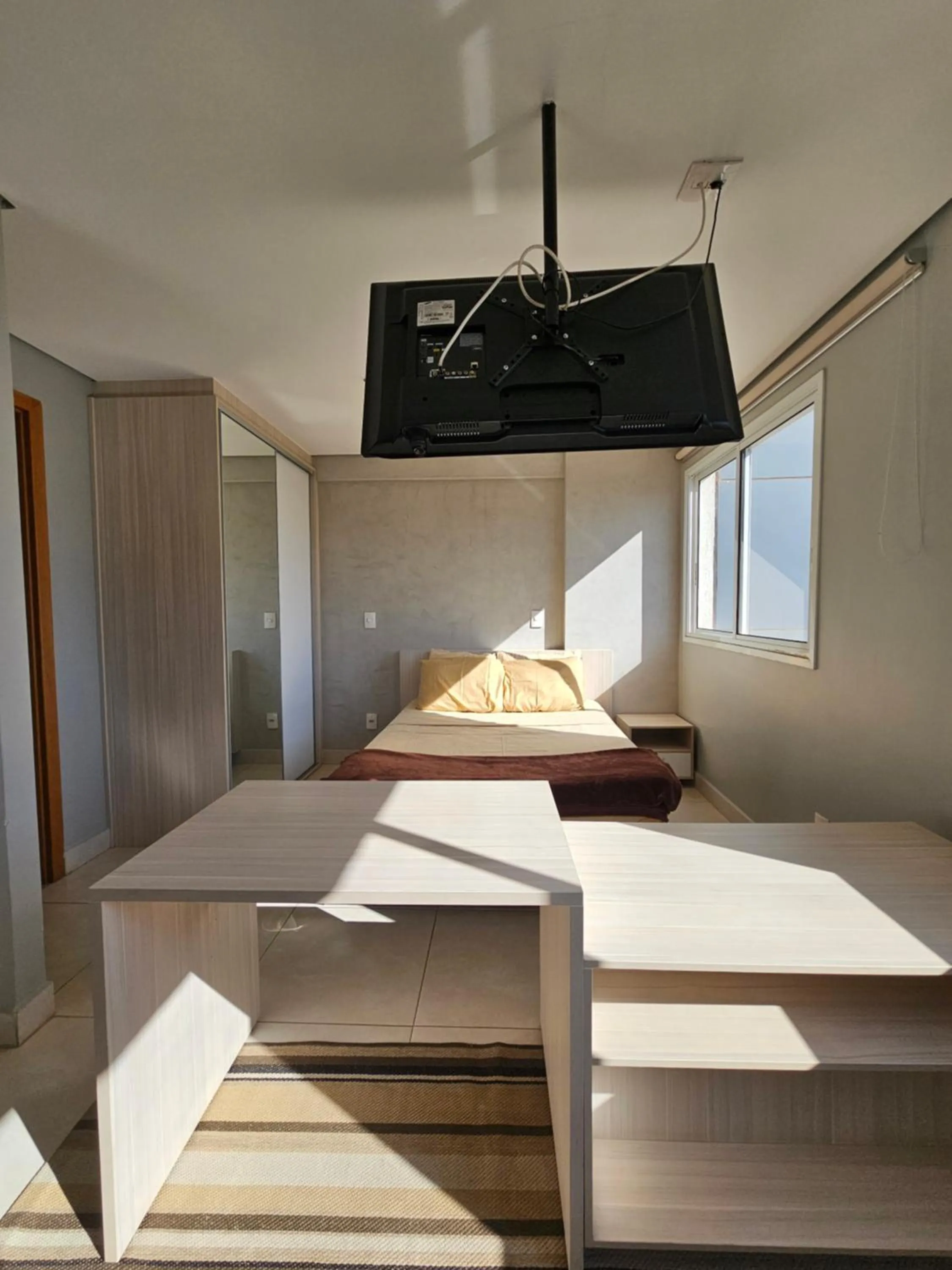 Flat Brooksfield Towers