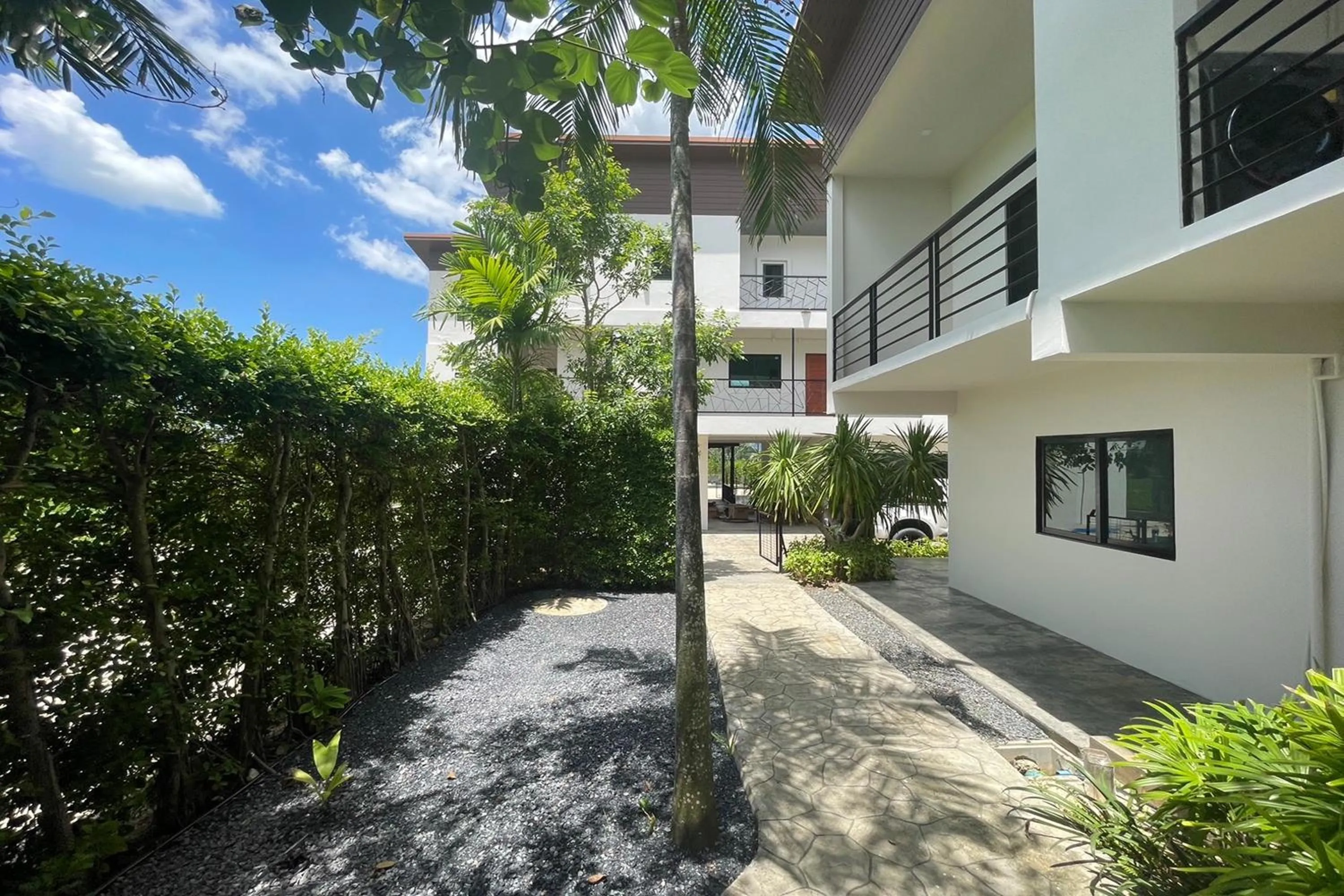 Property building in Alisse Stay Phuket Layan