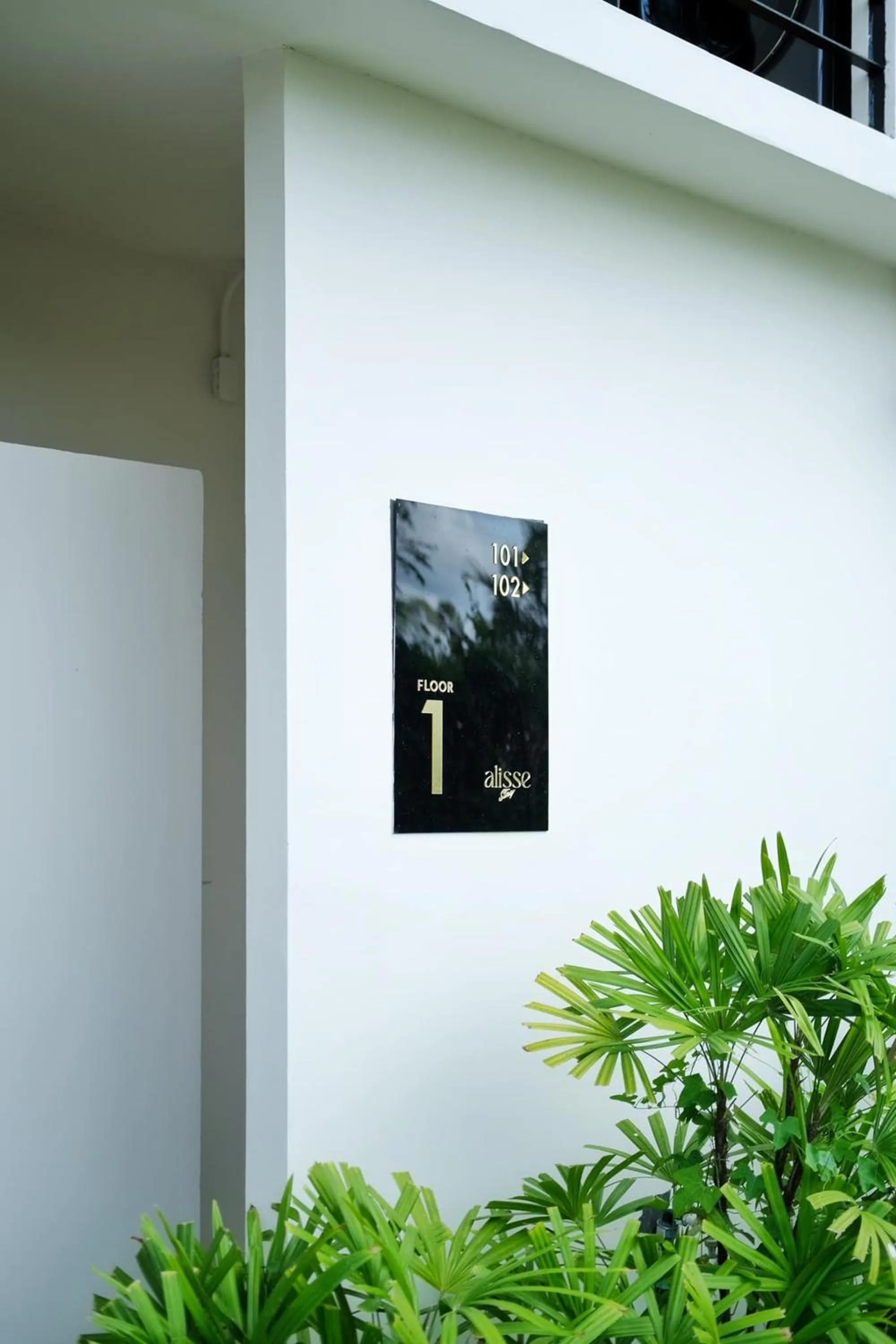 Day in Alisse Stay Phuket Layan